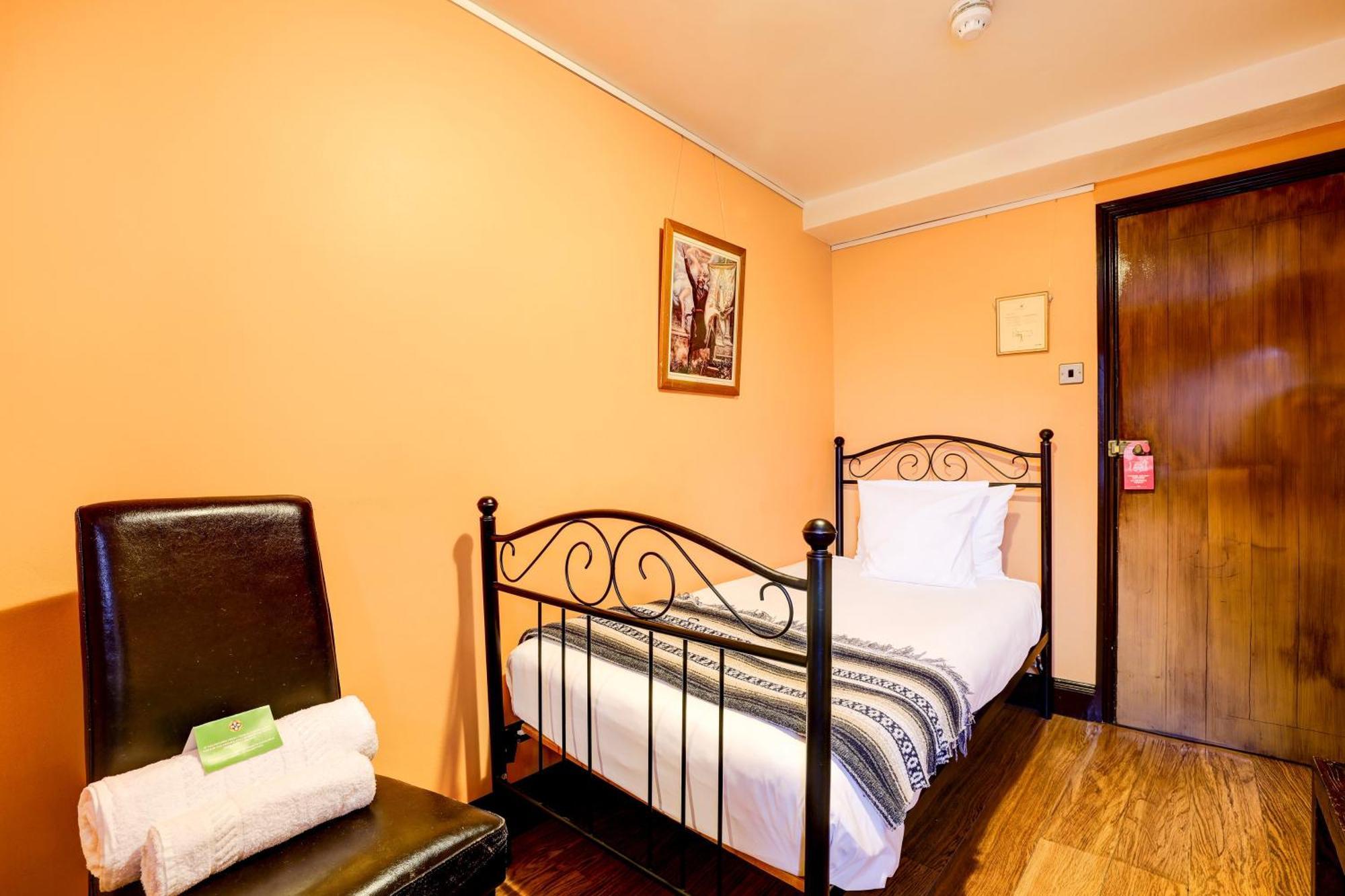 Church Street By Belvilla Guest house London