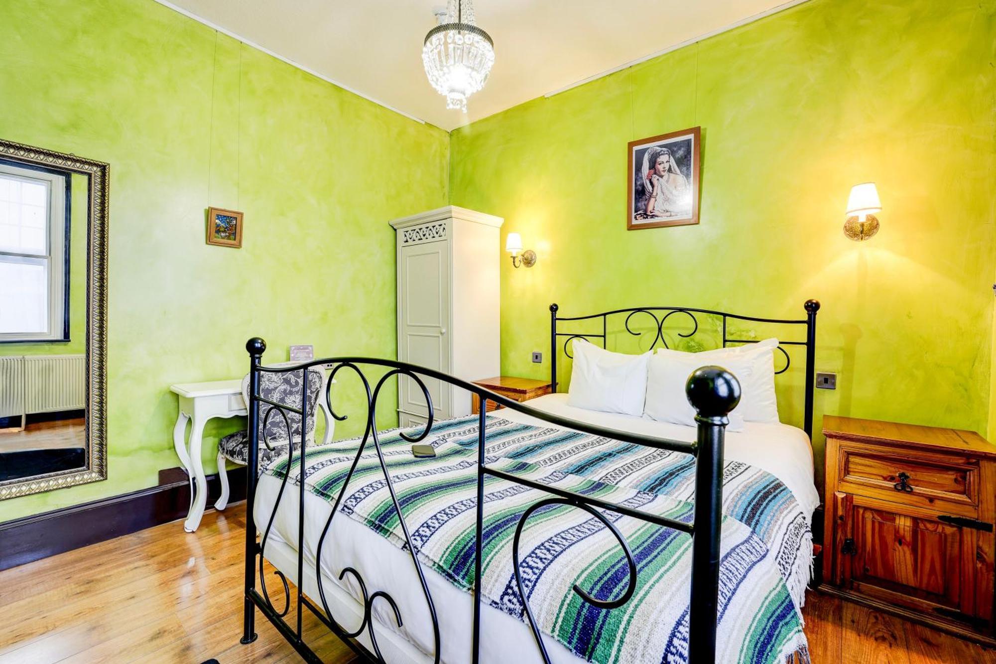 Church Street By Belvilla Guest house London