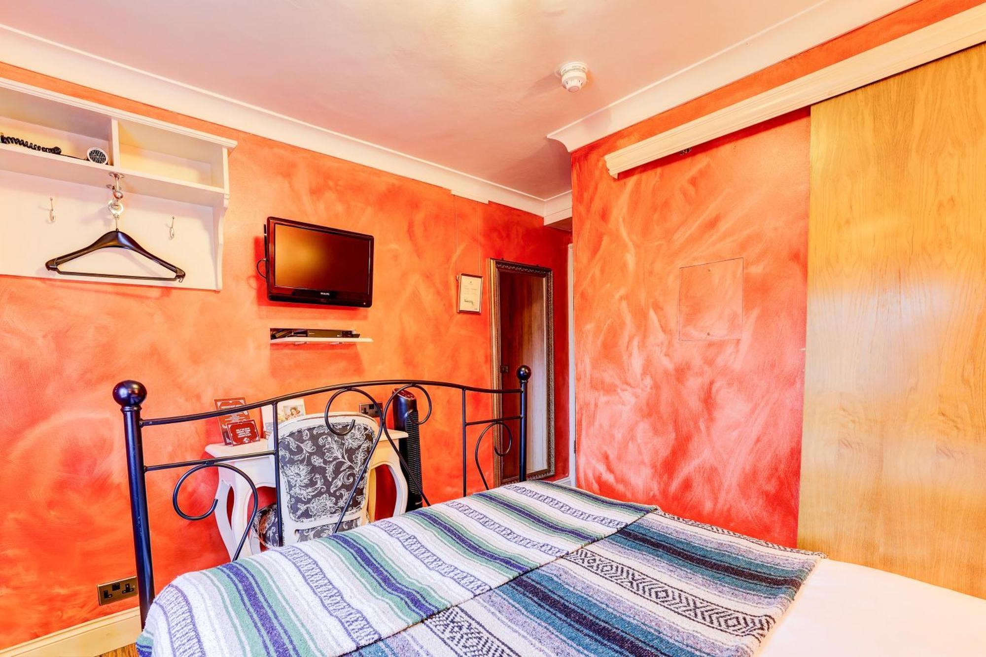 Guest house Church Street By Belvilla London