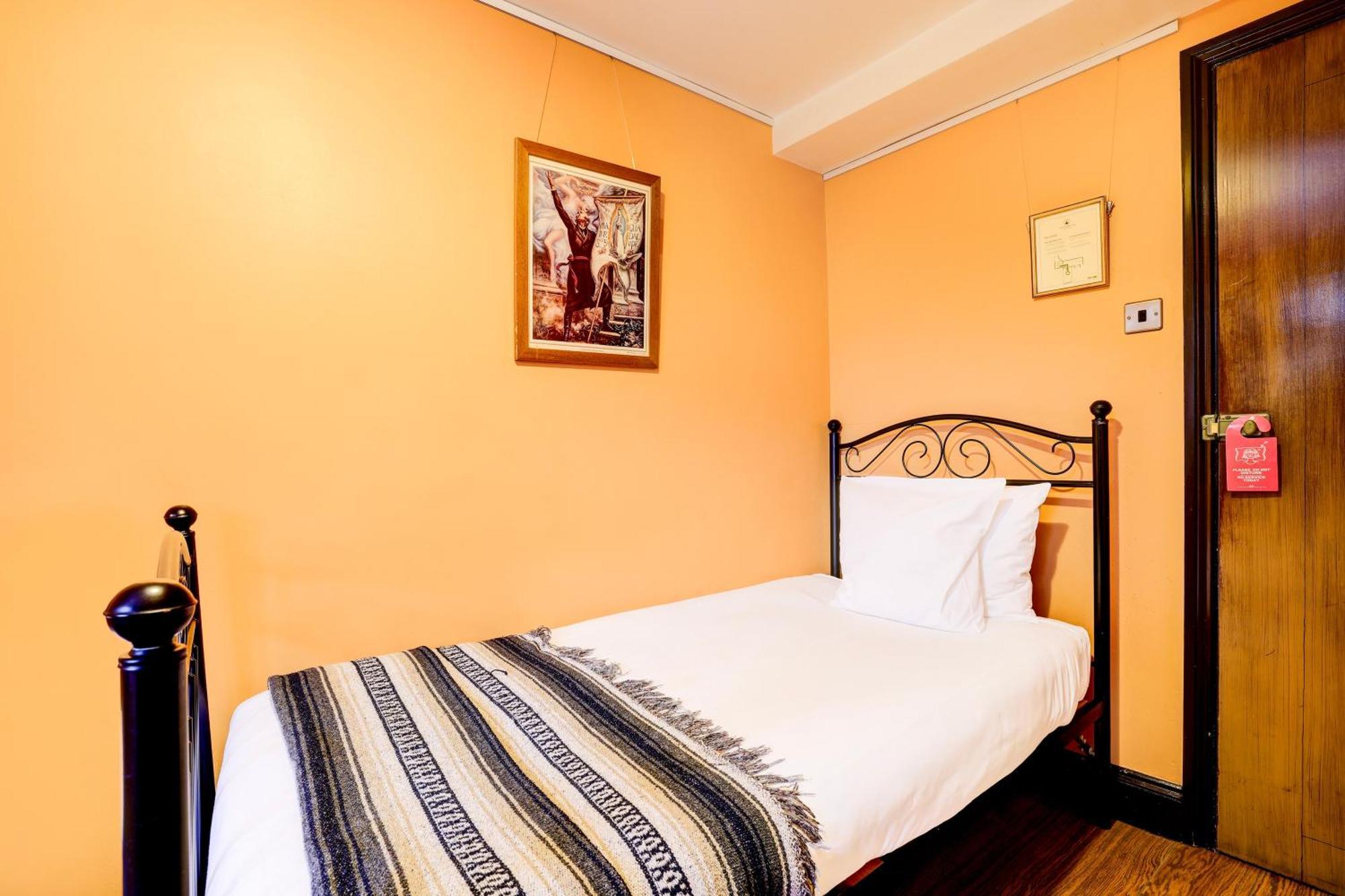Guest house Church Street By Belvilla London
