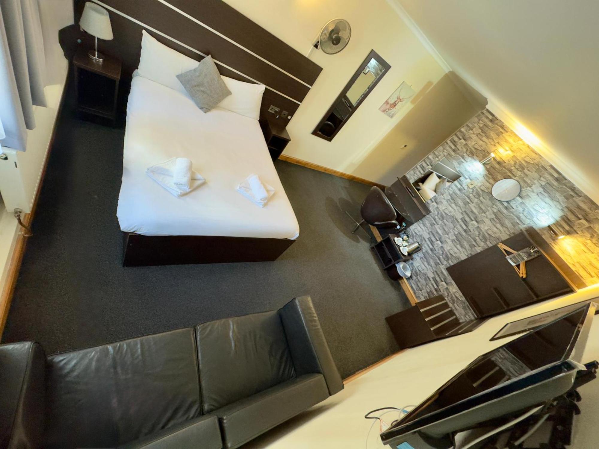 Epsilon Hotel