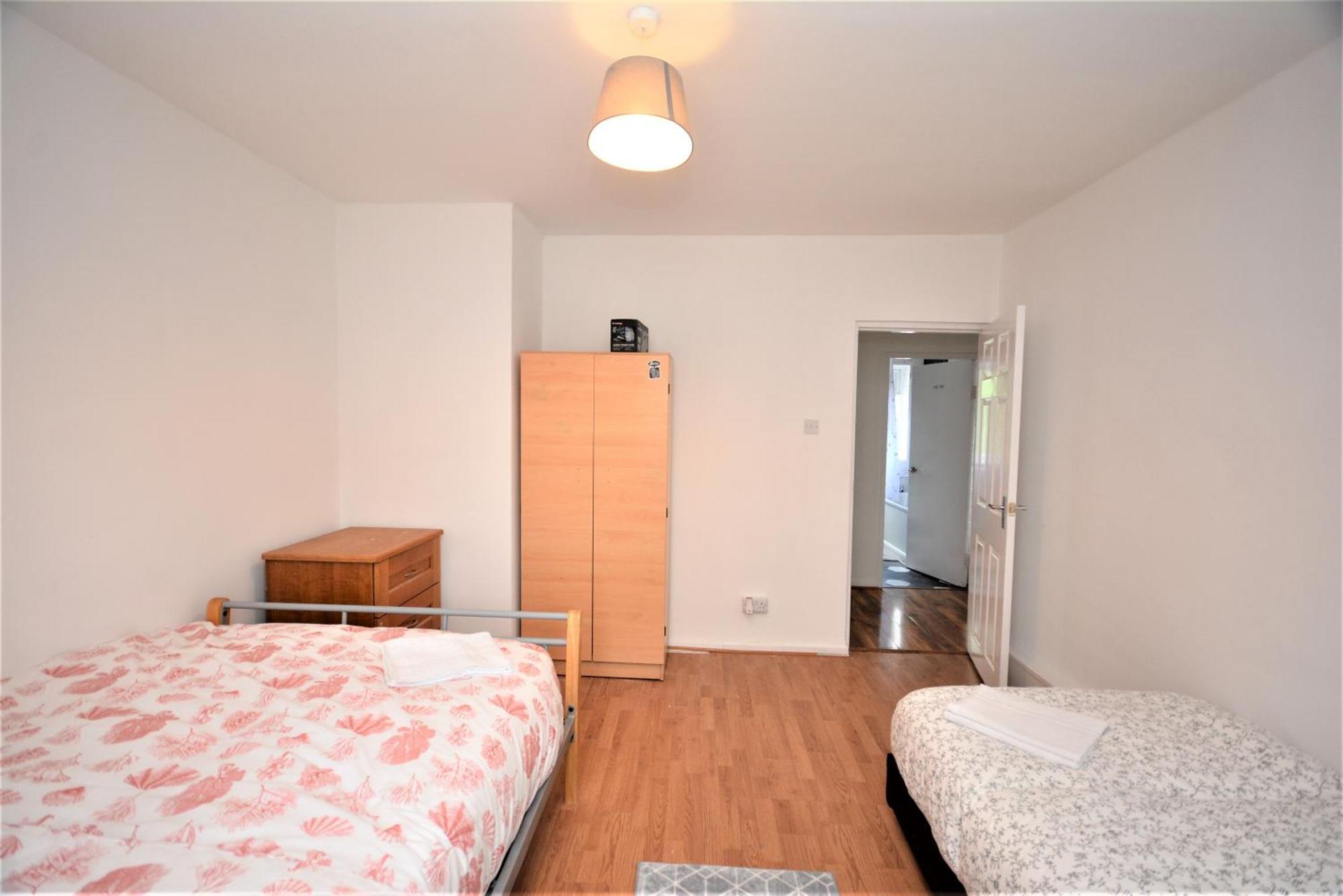 Lovely 2 Bedroom In Greater Leilighet