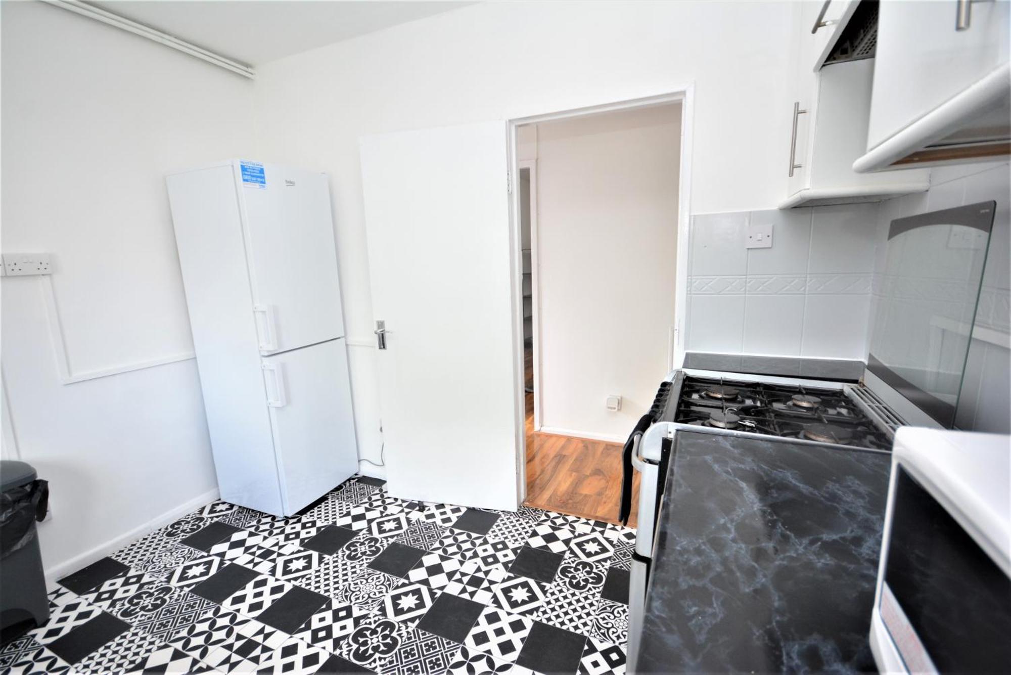 Lovely 2 Bedroom In Greater Leilighet