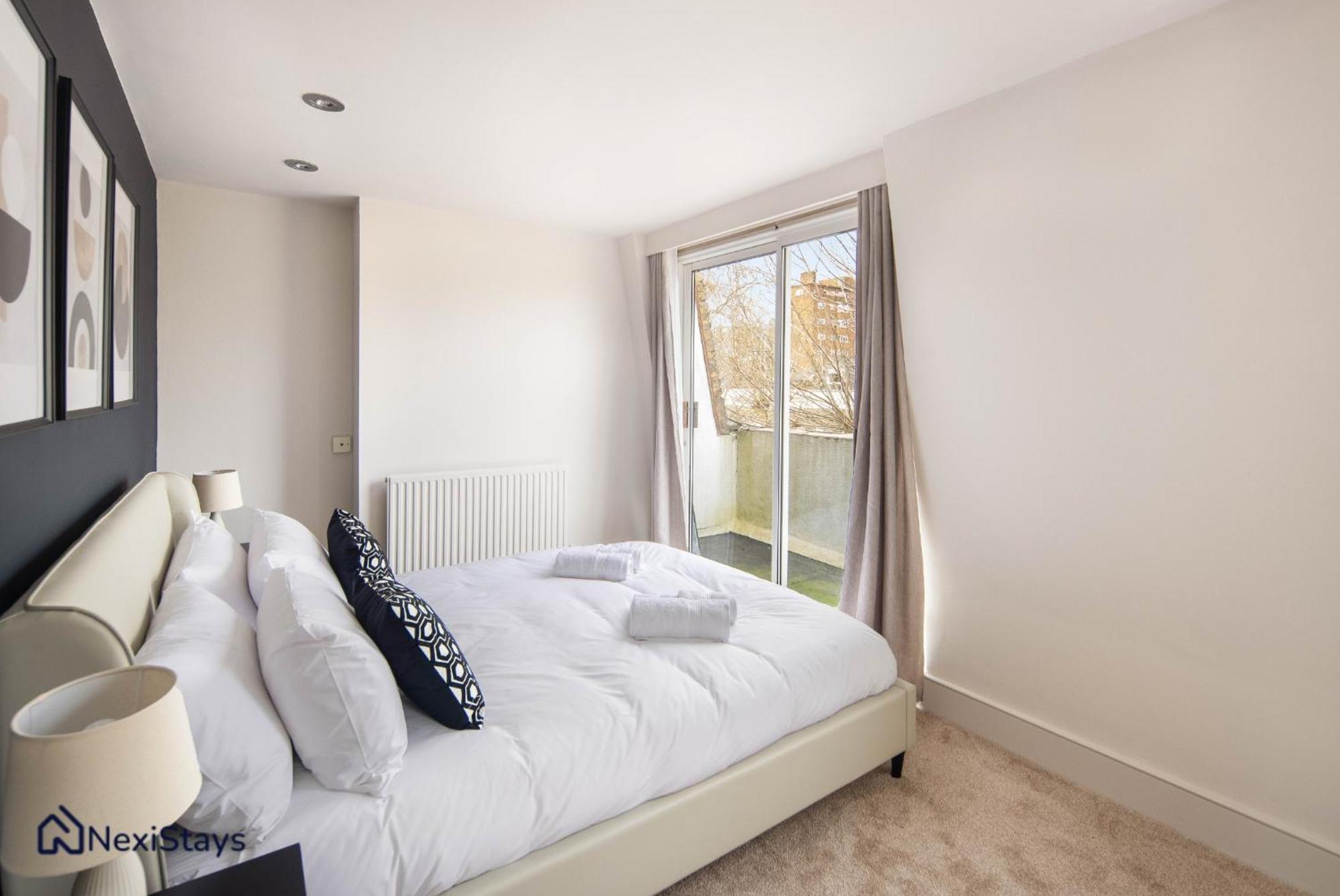 10 Mins Walk To The Oval, The Kennington Retreat