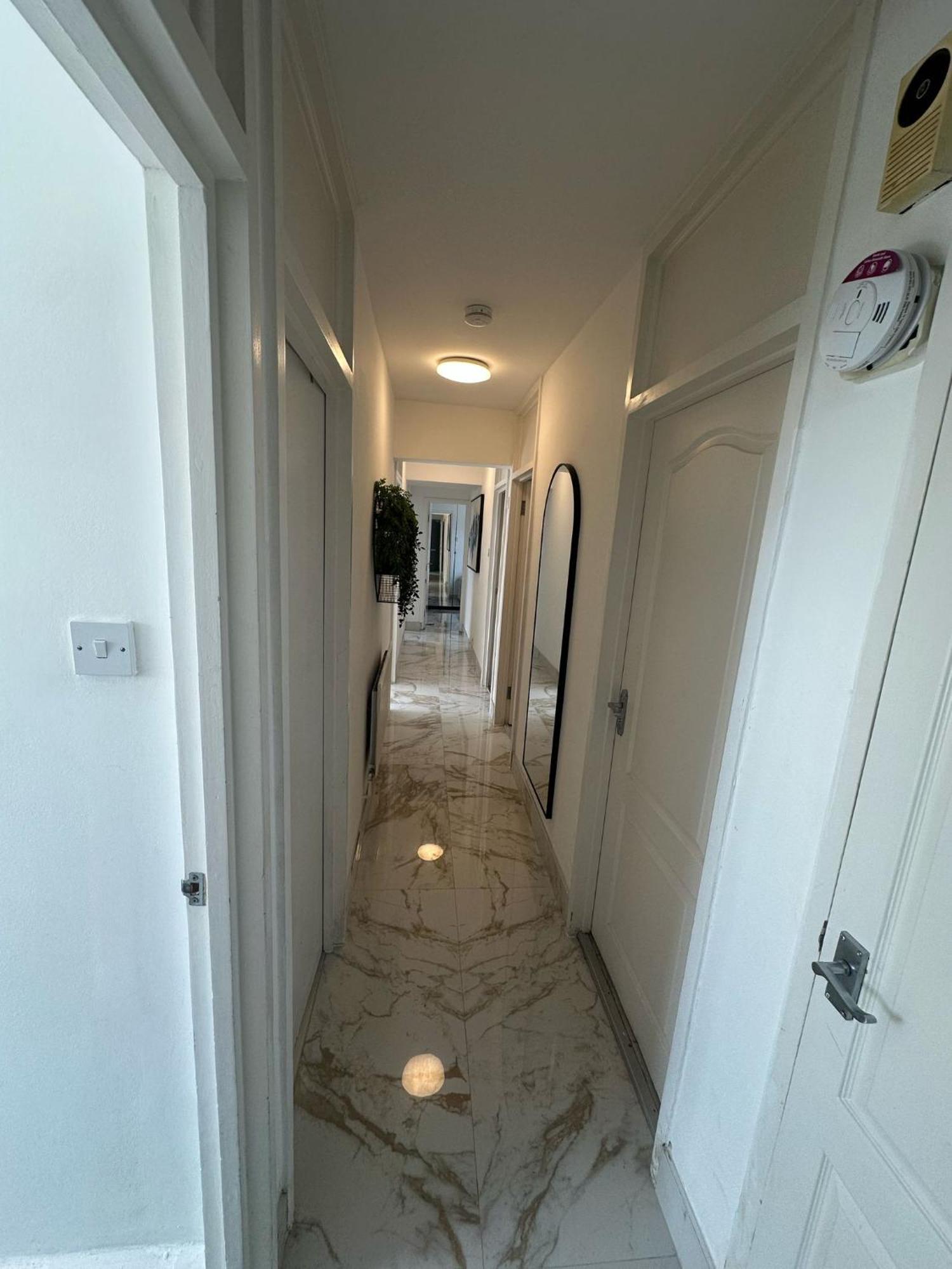 4 Bedroom Stylish * Londen