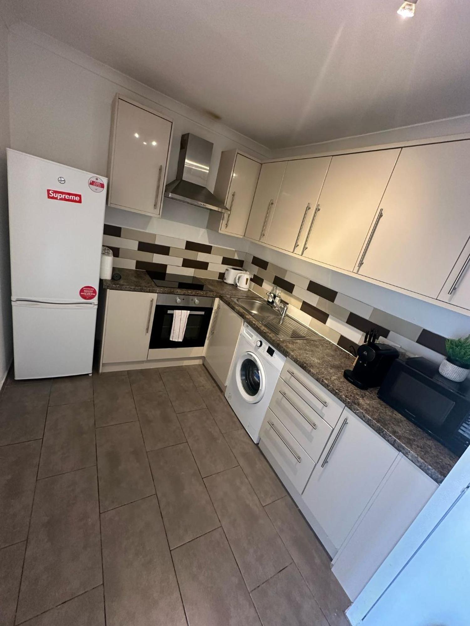 4 Bedroom Stylish Appartement Londen