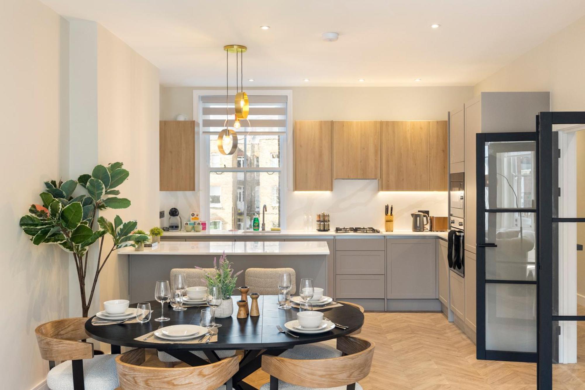 Luxury 3 Bedroom Flat 5 Min Walk To Maida Vale Tube Station Londres