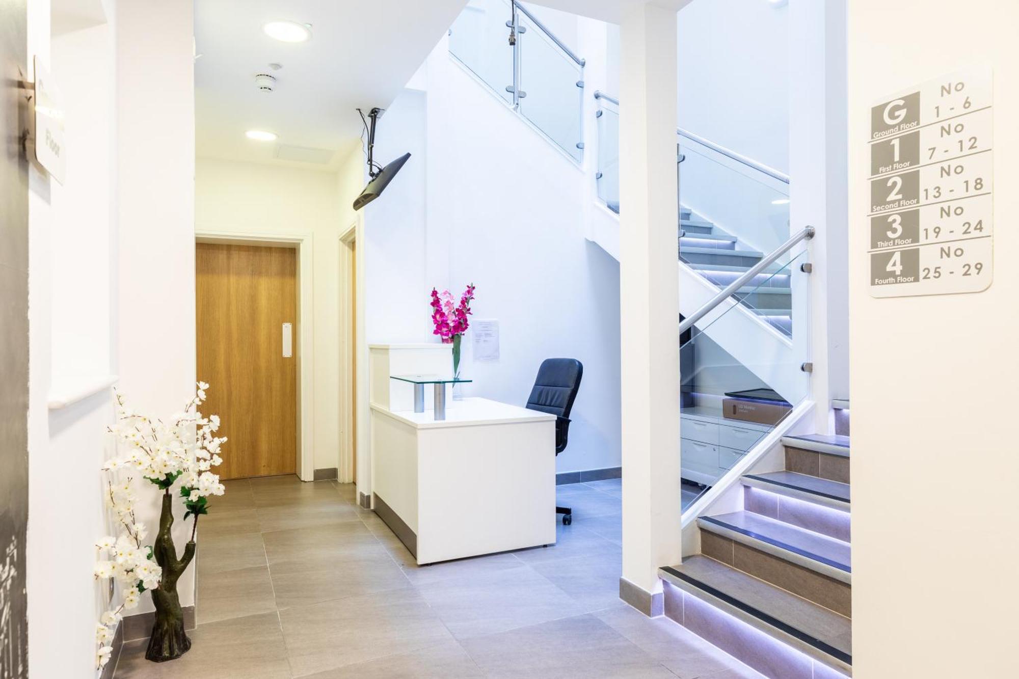 Clarges- Hsk Apartment *