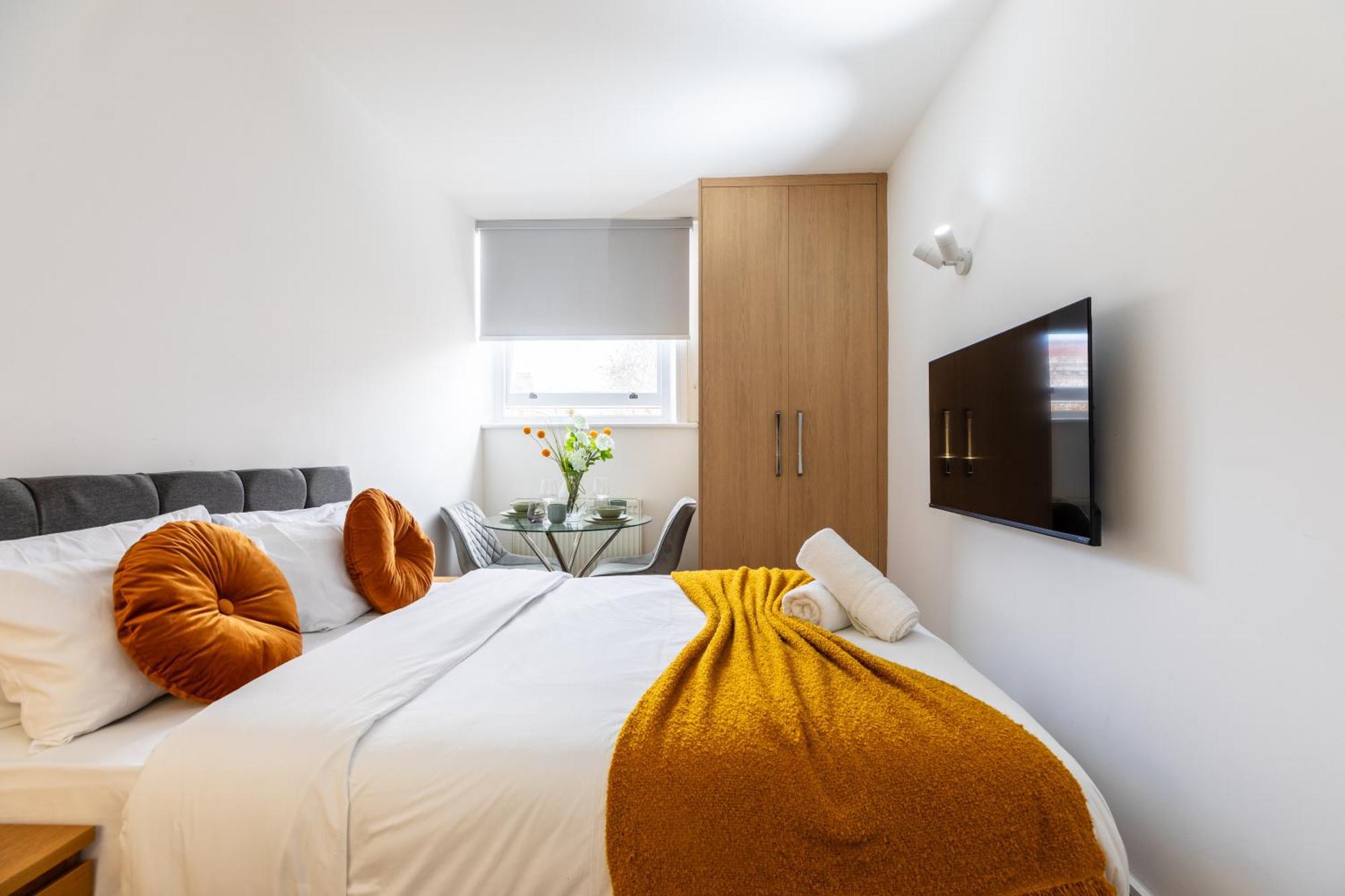 Apartment Clarges- Hsk