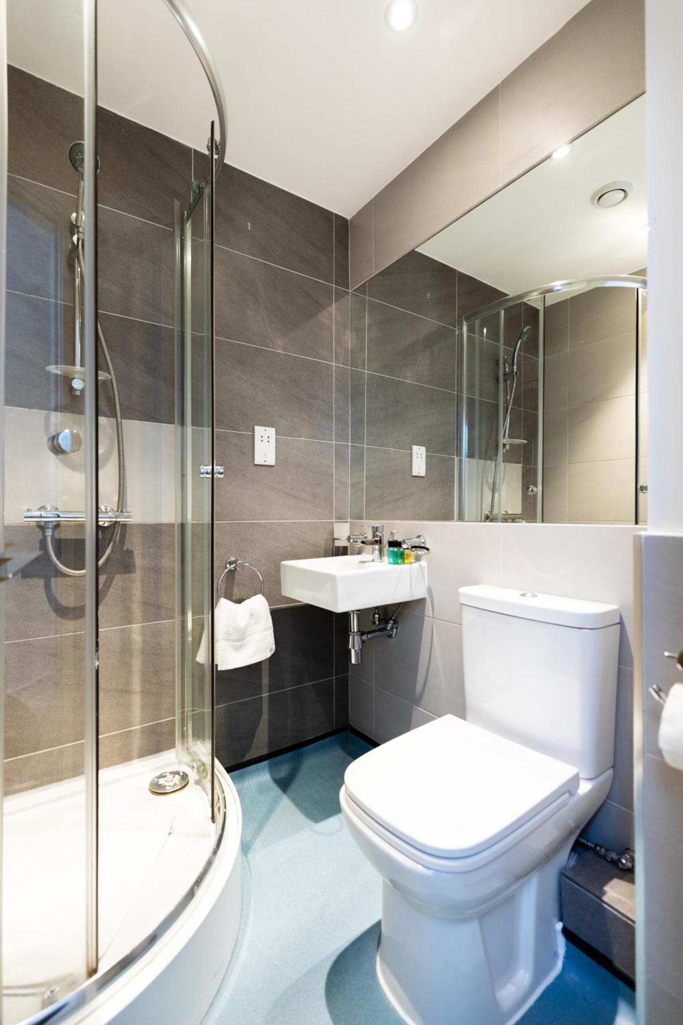 Clarges- Hsk * London