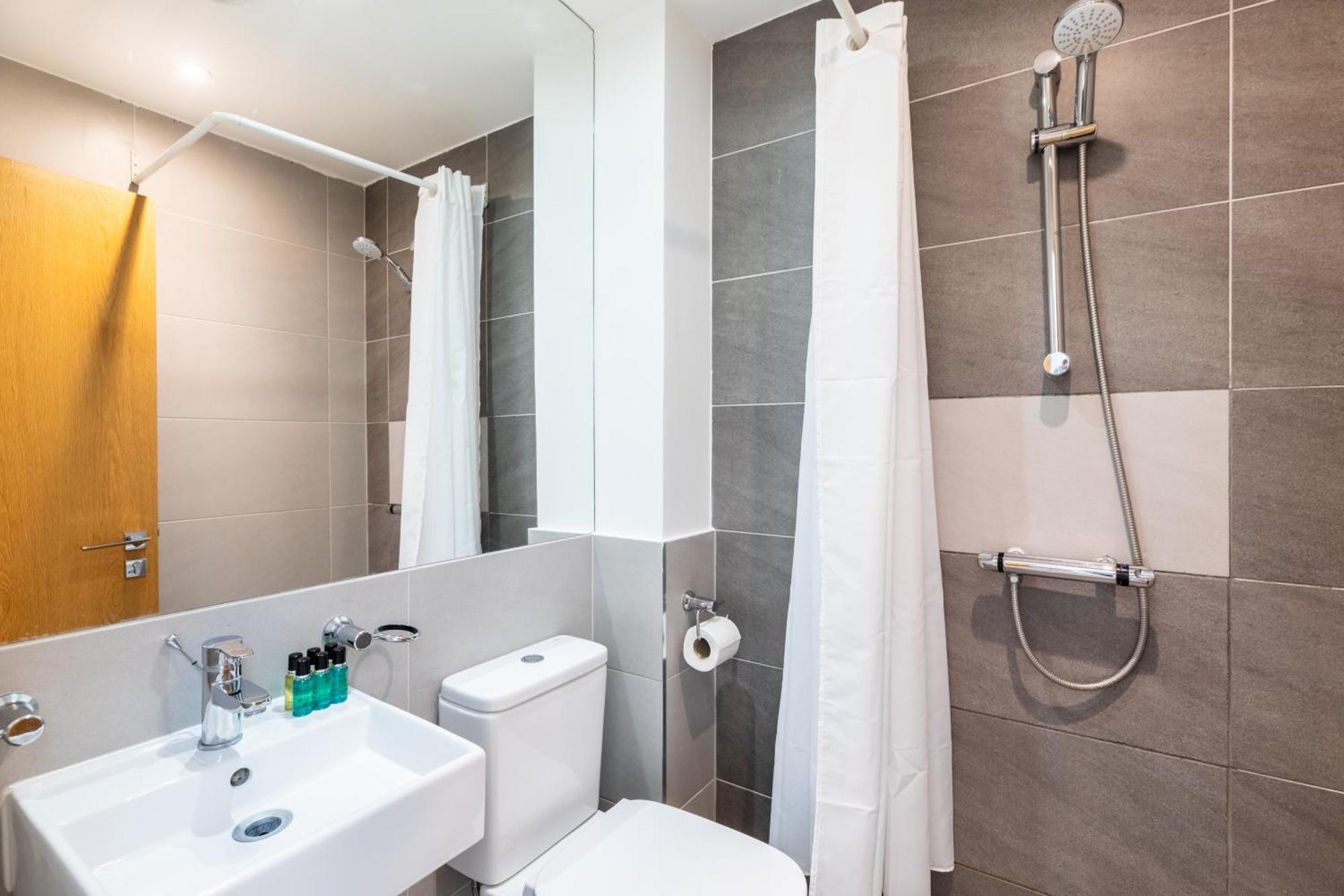 Apartment Clarges- Hsk London