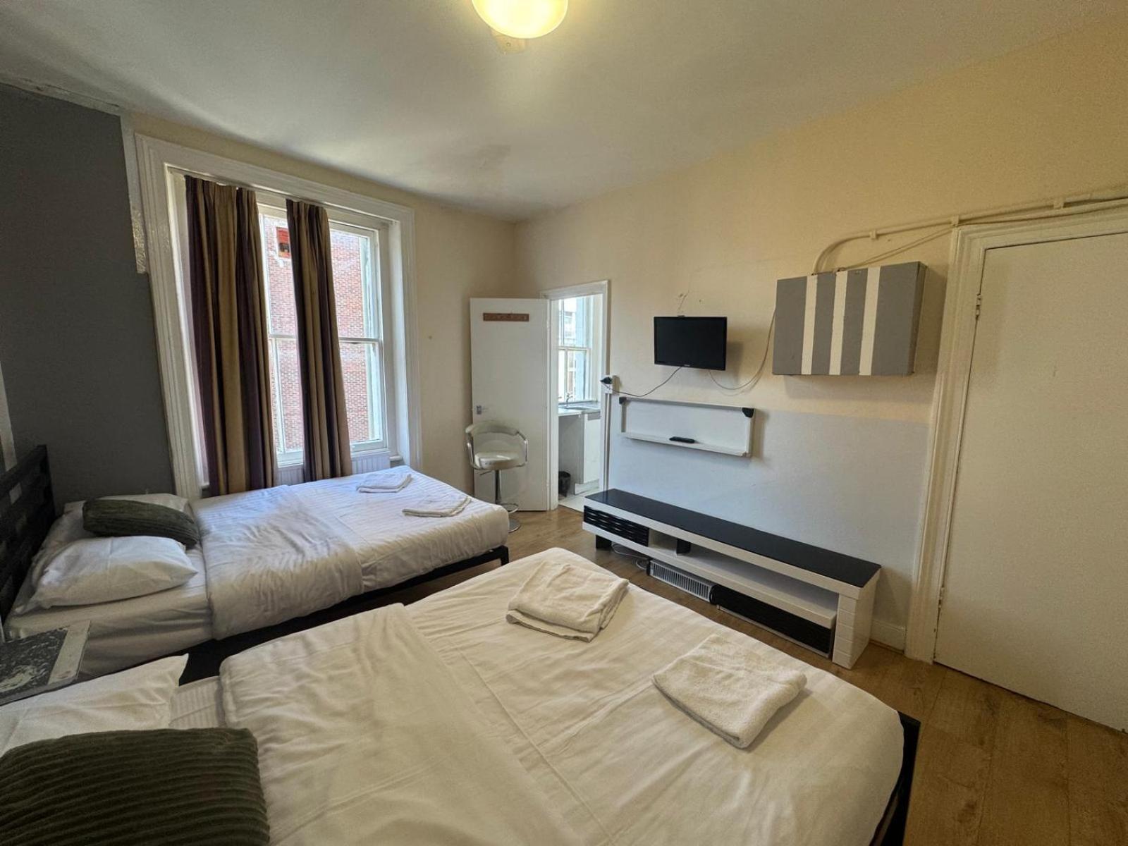 Apartment Collingham Place London
