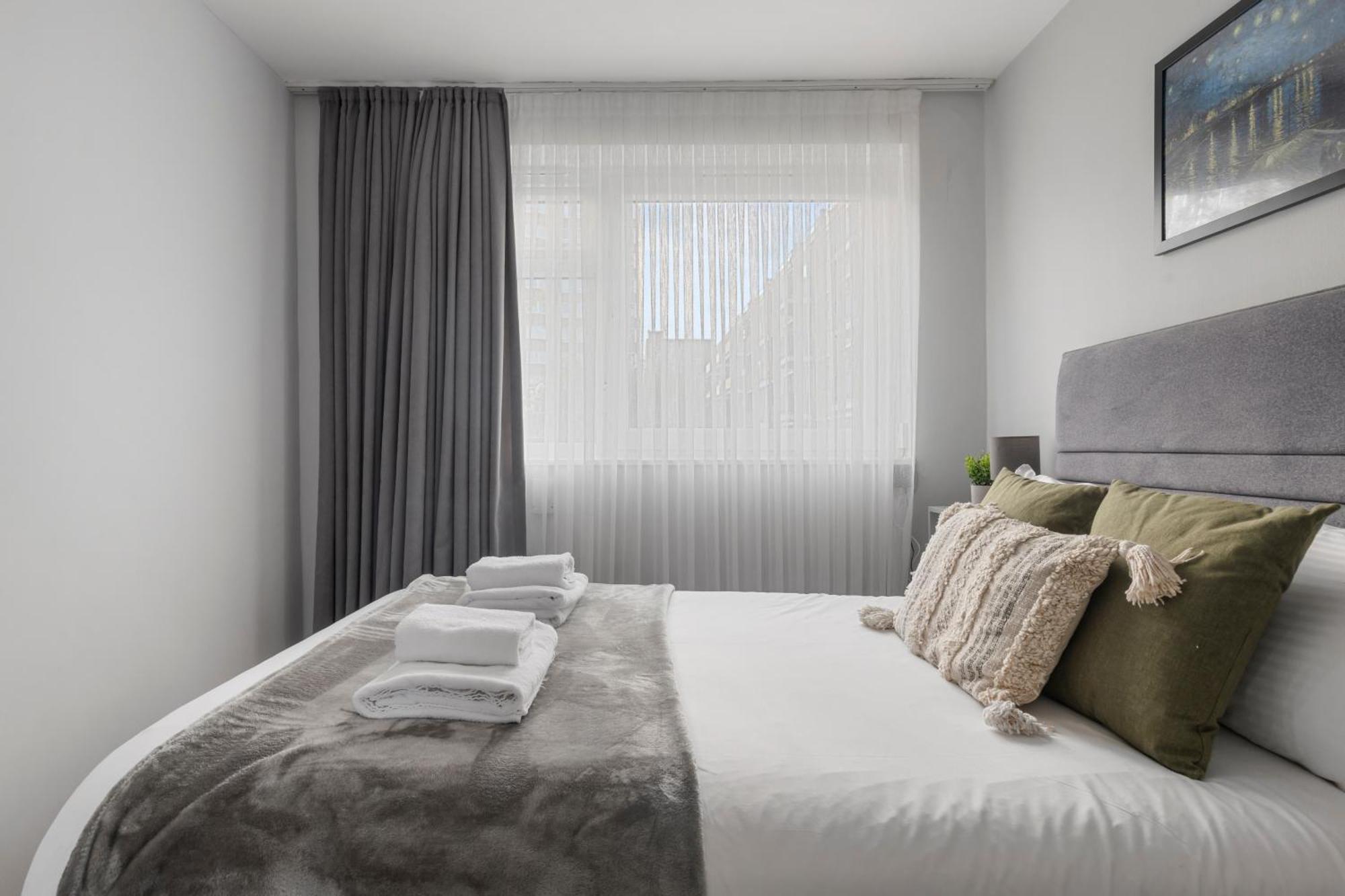 Three Bed Flat - 5 Minutes To Hoxton Station Apartment