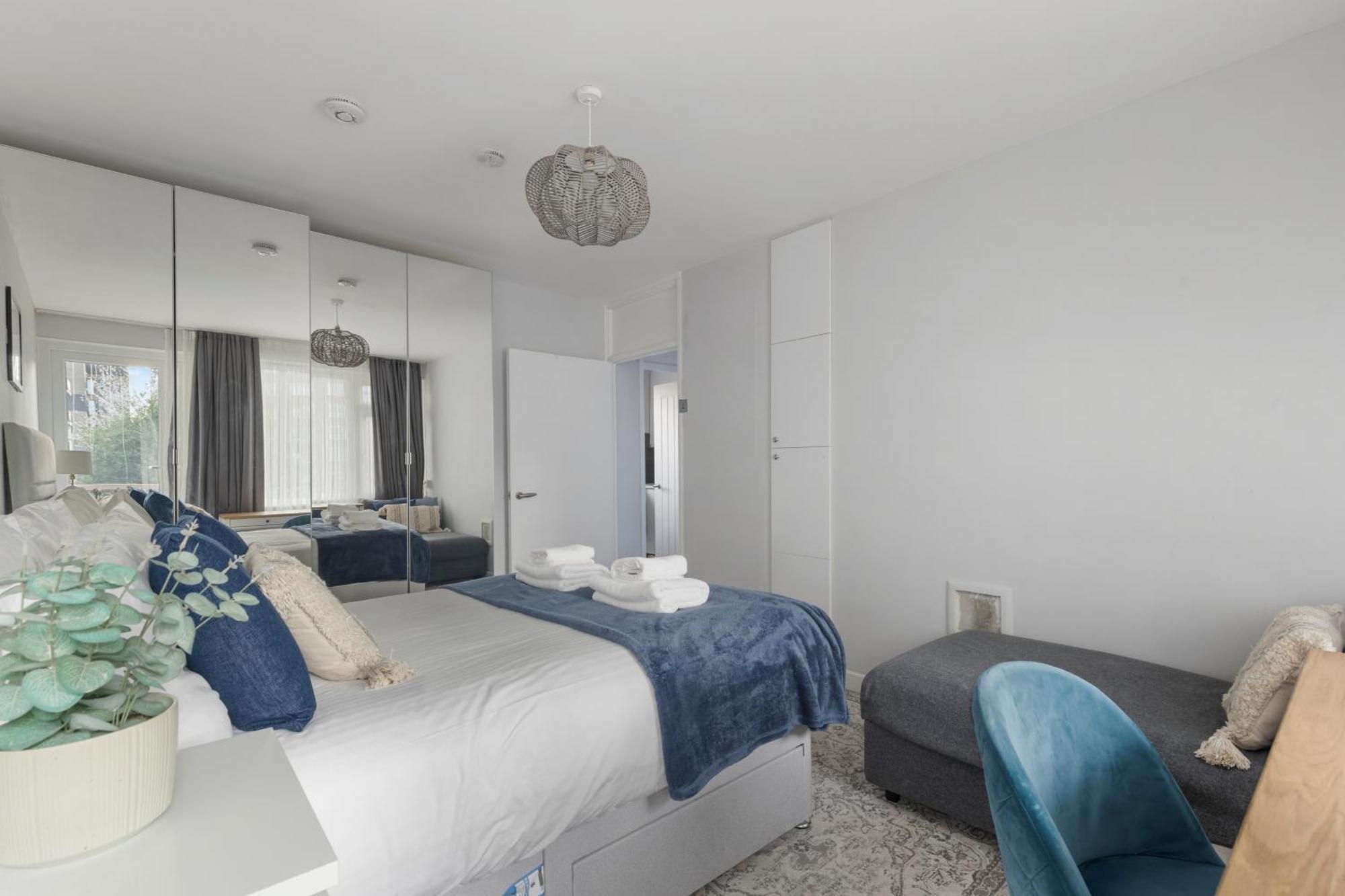 Three Bed Flat - 5 Minutes To Hoxton Station Apartment *