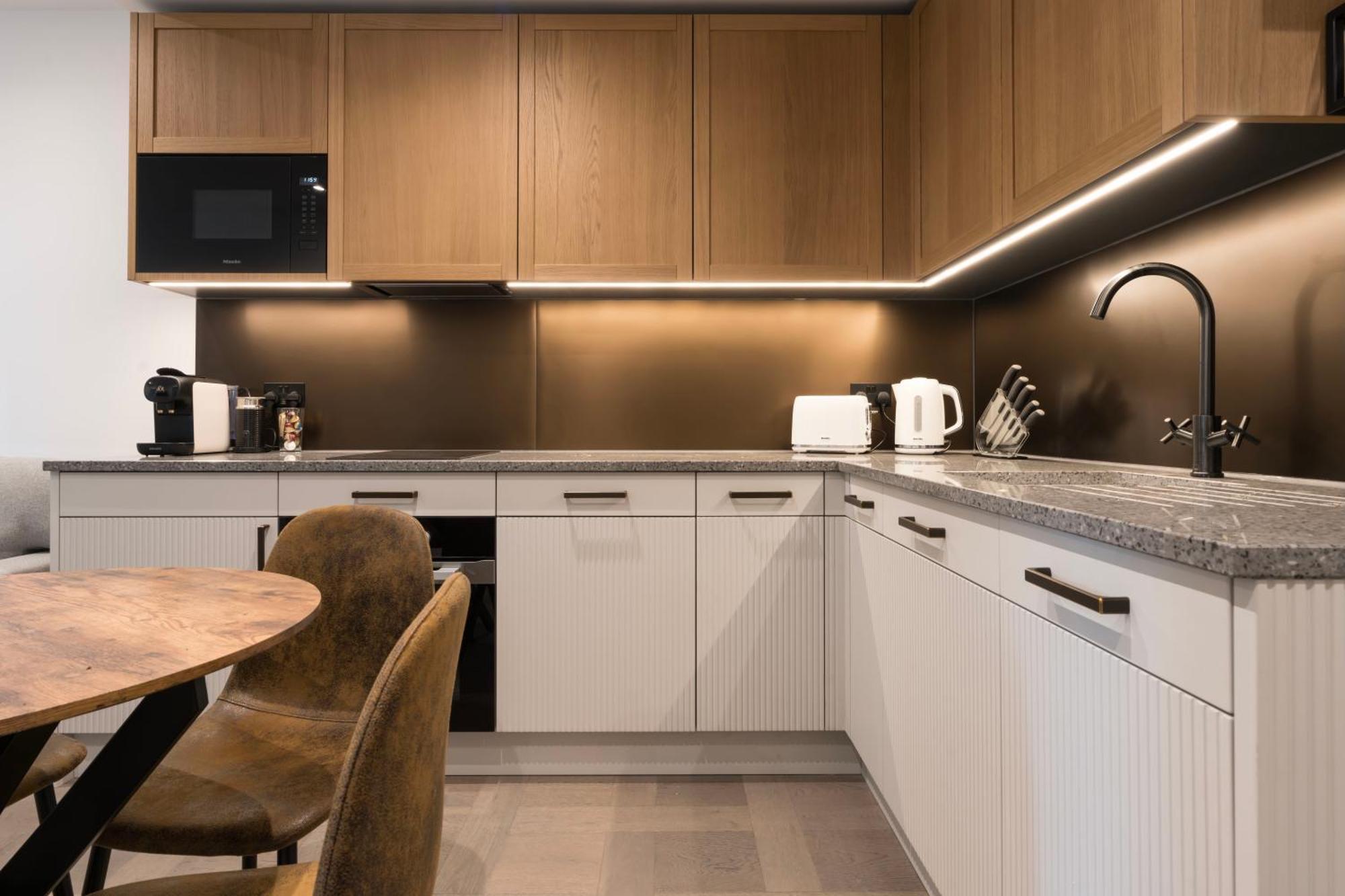 Luxury Flat Next Tower Bridge 1 * Londen