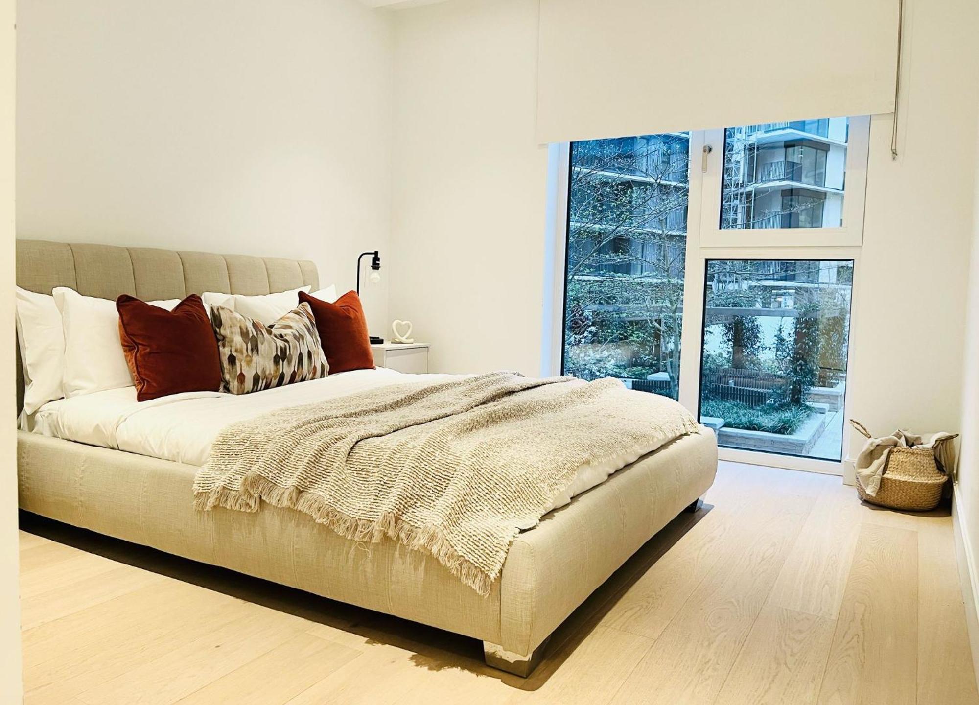 Luxury Apt In White City Living - Ideal For Family & Business Stay Apartment London