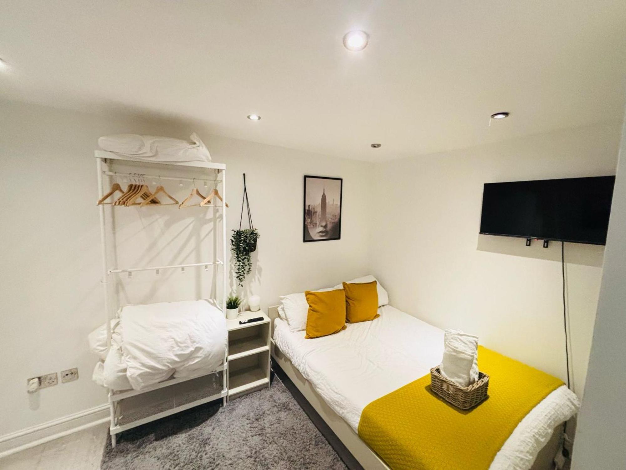 Stratford Park Guest house *