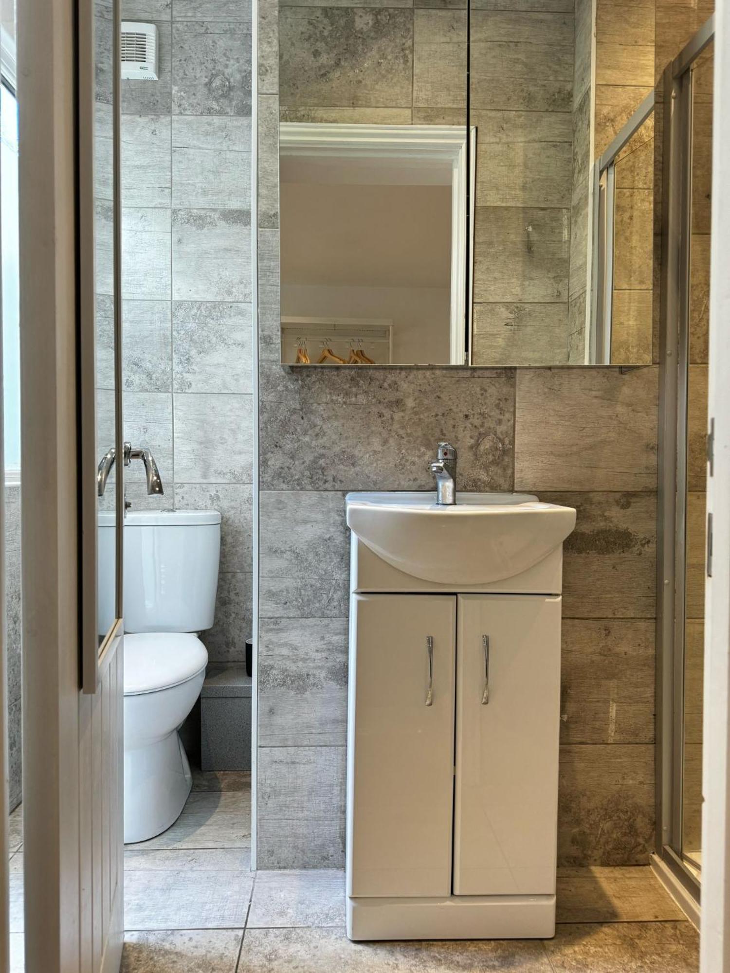 Guest house Stratford Park London