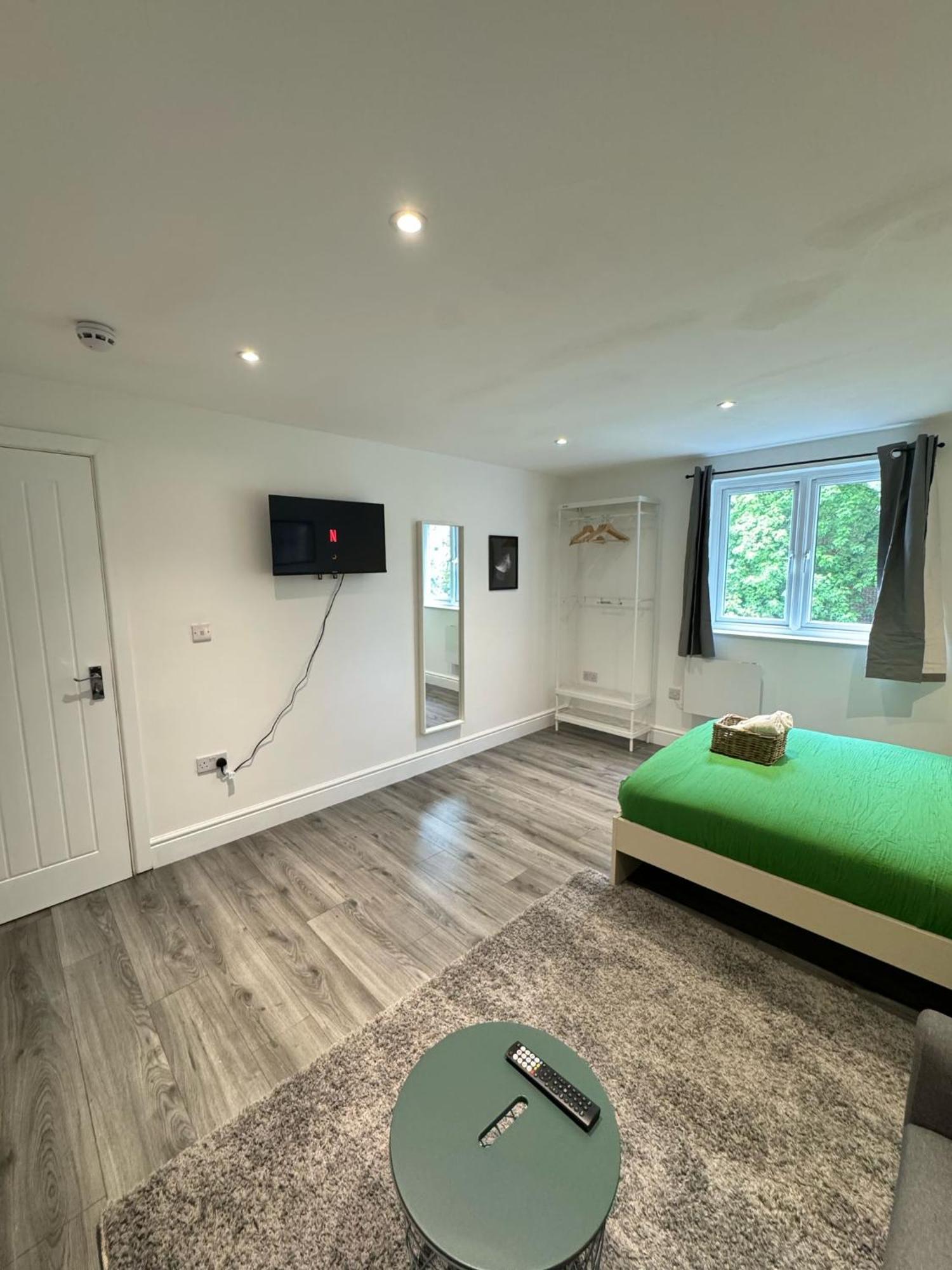 Stratford Park Guest house London
