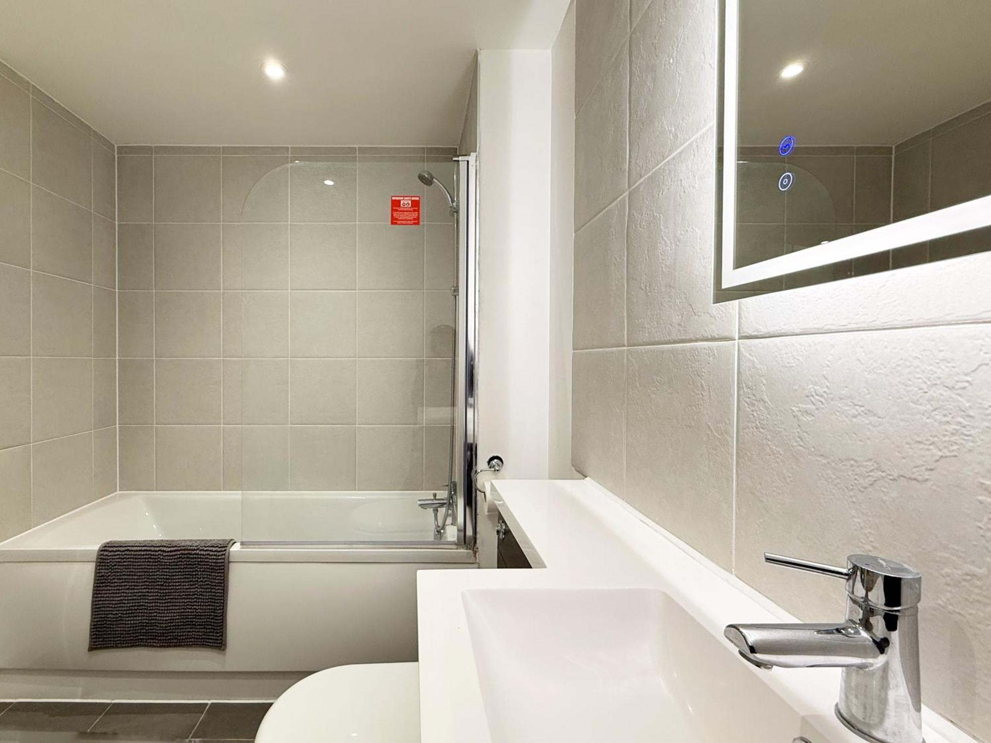Ellie Place In Woolwich - 3 Double Beds, Ideal For Families Apartment London