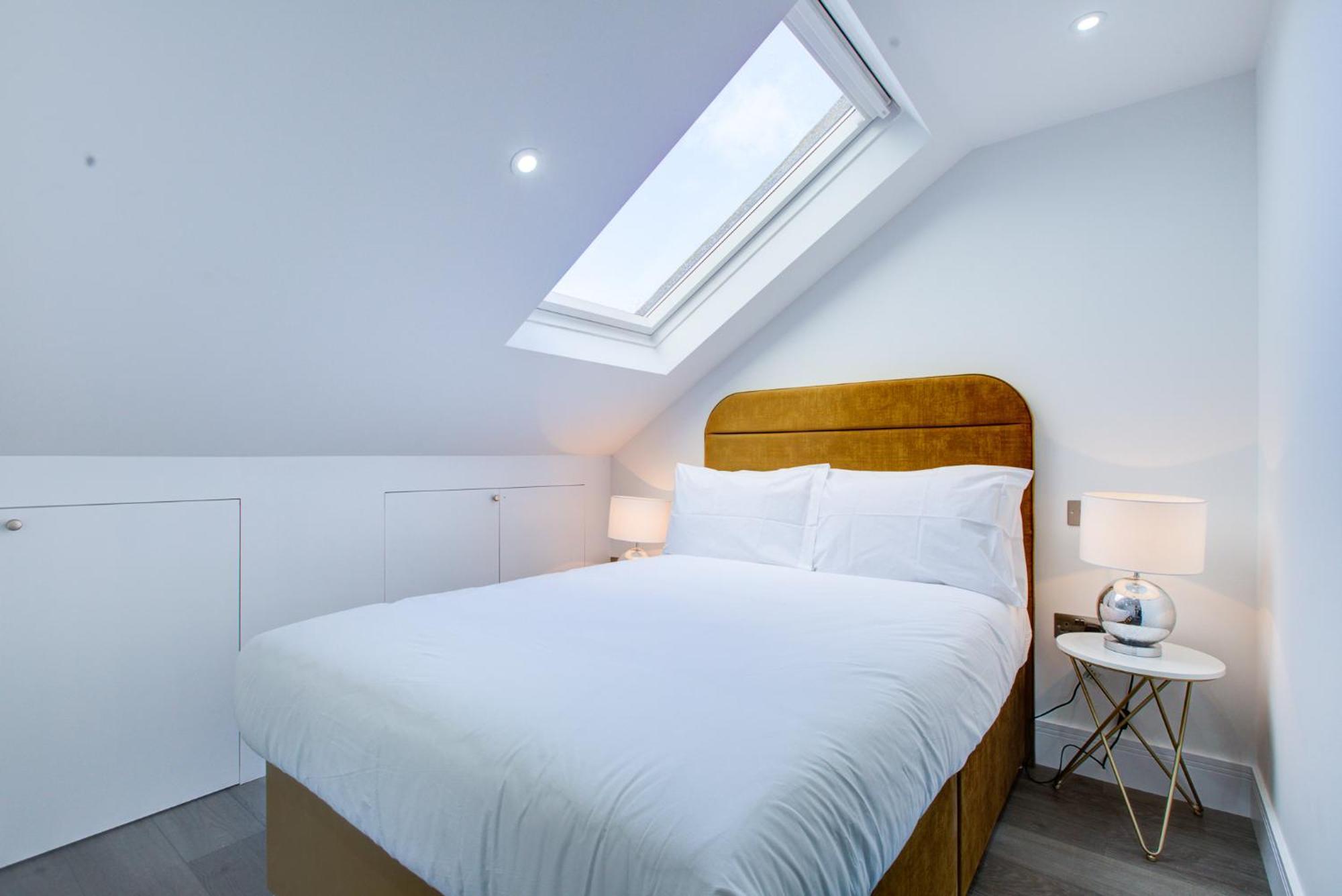 Apartment Hybrid Resi - Wandsworth Close To Clapham London