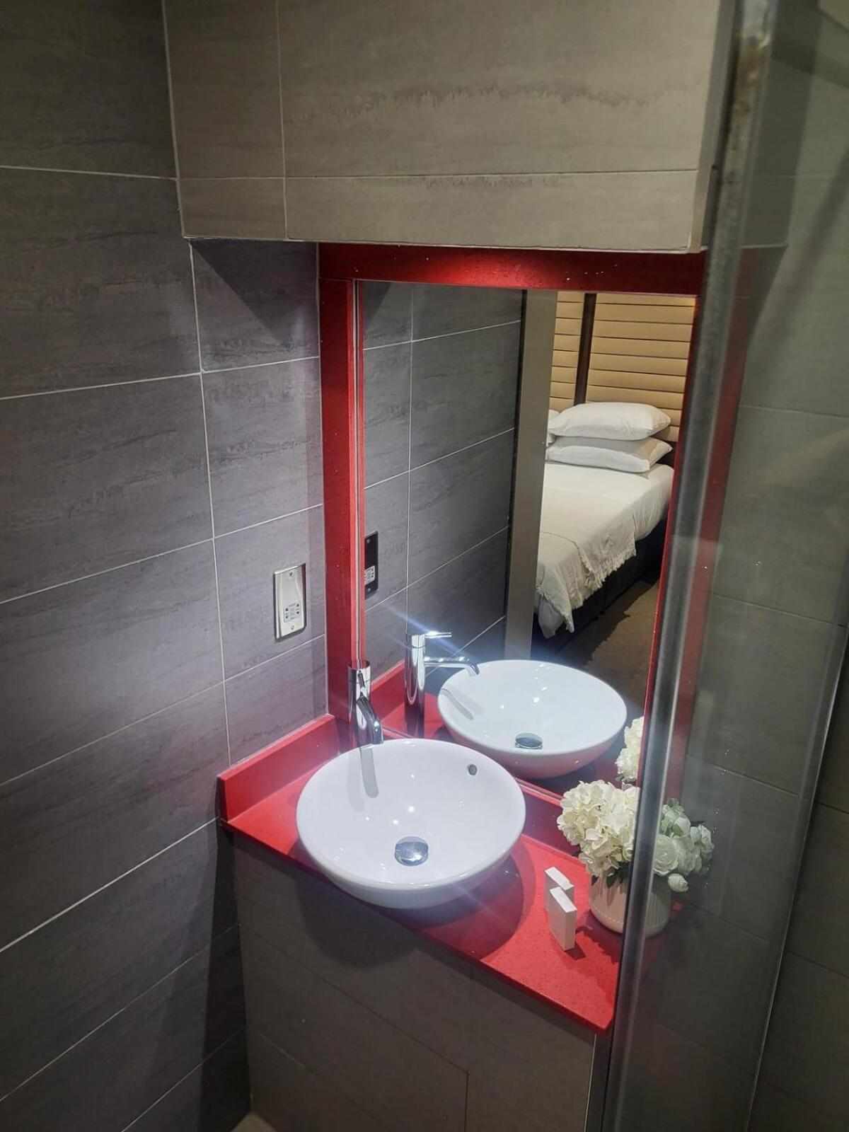 Boutique For Two 105 Apartment