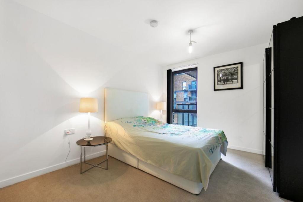 Leilighet Athera - Festival Quarter, Canary Wharf 2 Bed, 2 Bath With Balcony And Gym Facility London