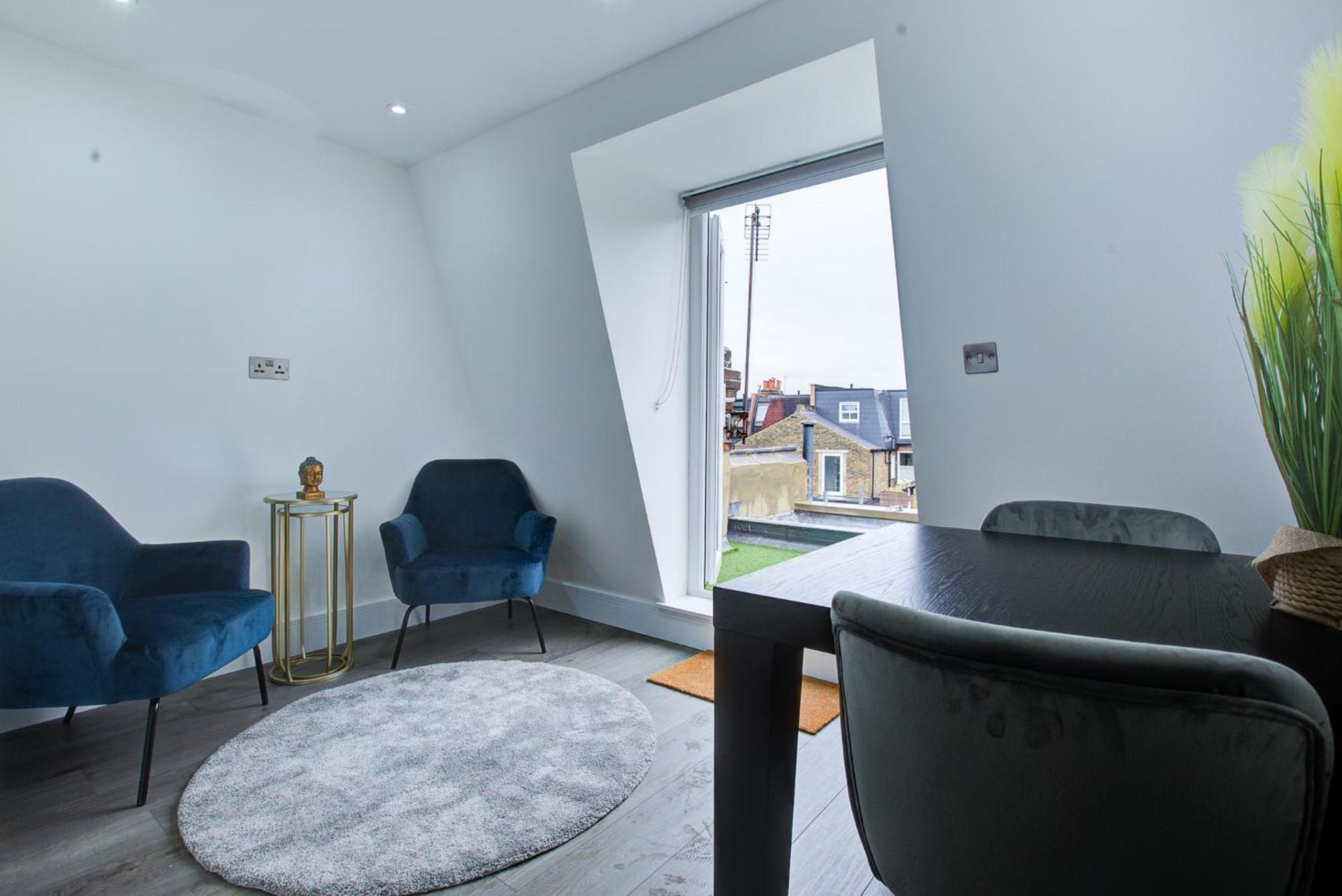 Apartment Hybrid Resi - Wandsworth Close To Clapham London