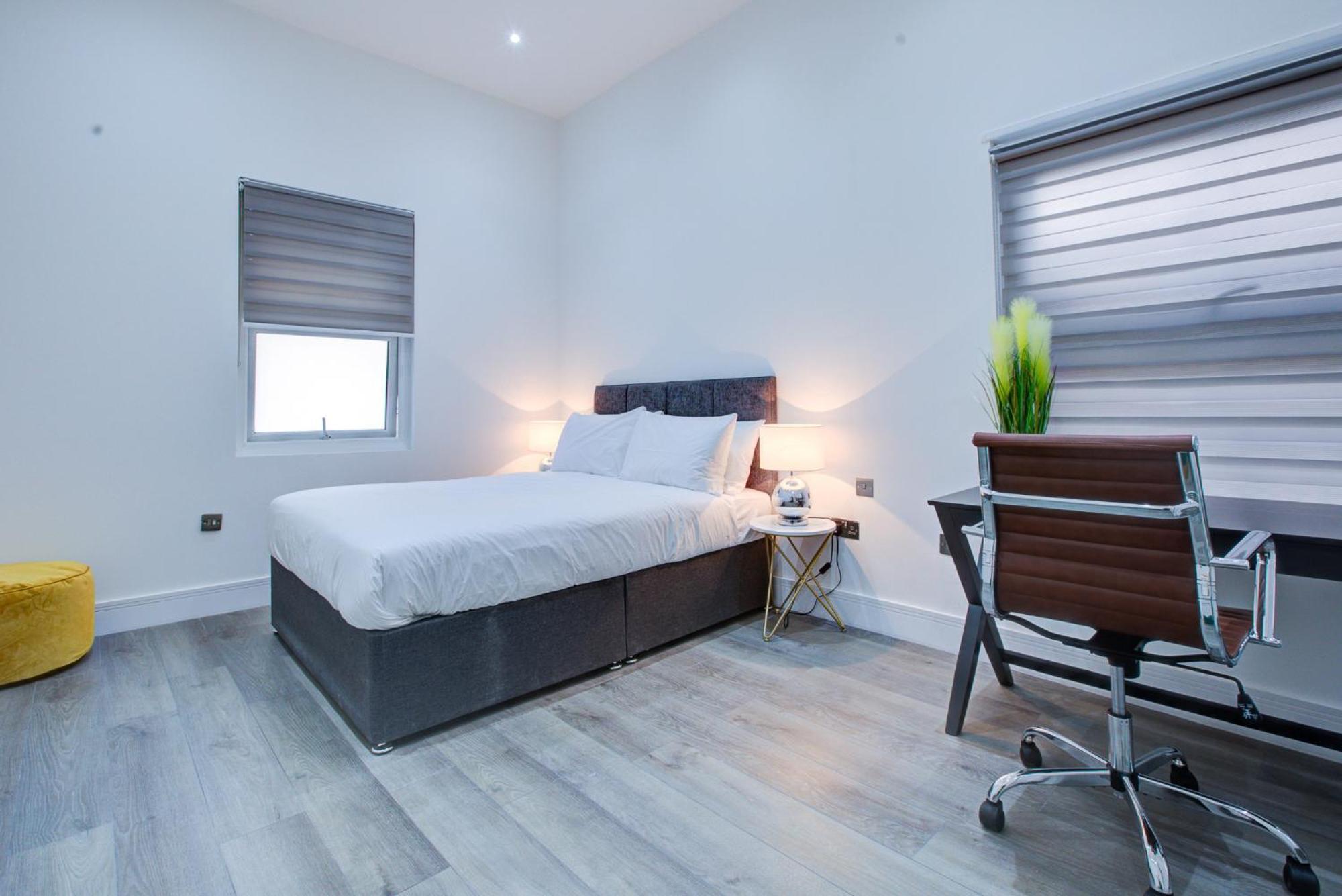 Hybrid Resi - Wandsworth Close To Clapham Apartment *