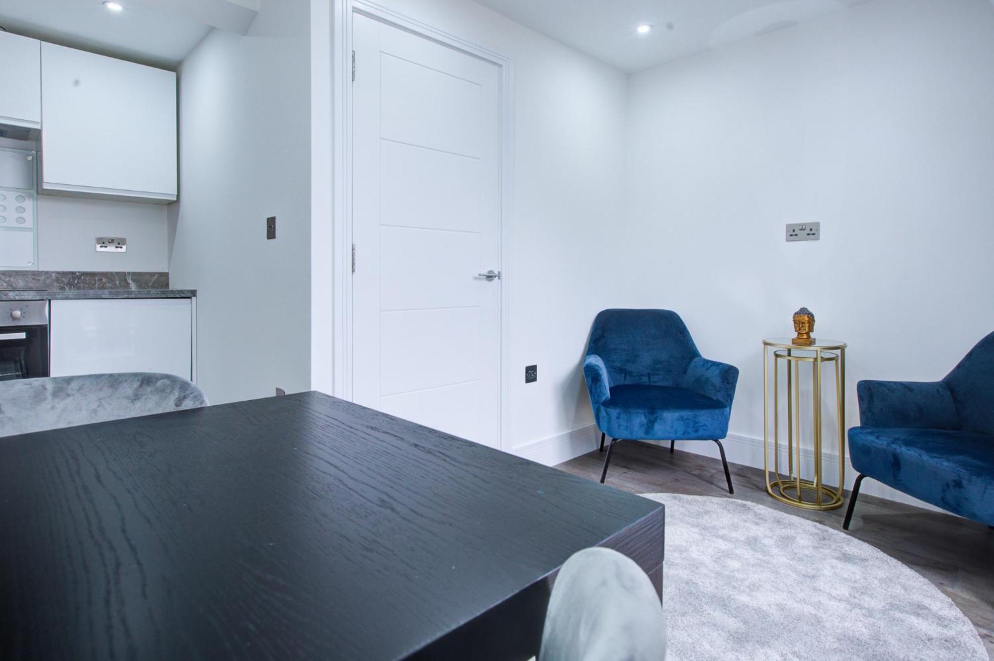 Hybrid Resi - Wandsworth Close To Clapham * London