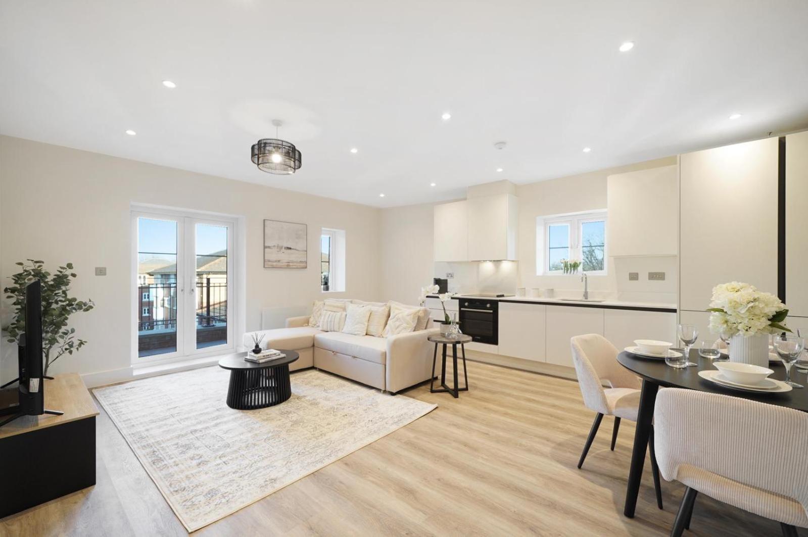 Hububb Beechwood Grove Apartment London