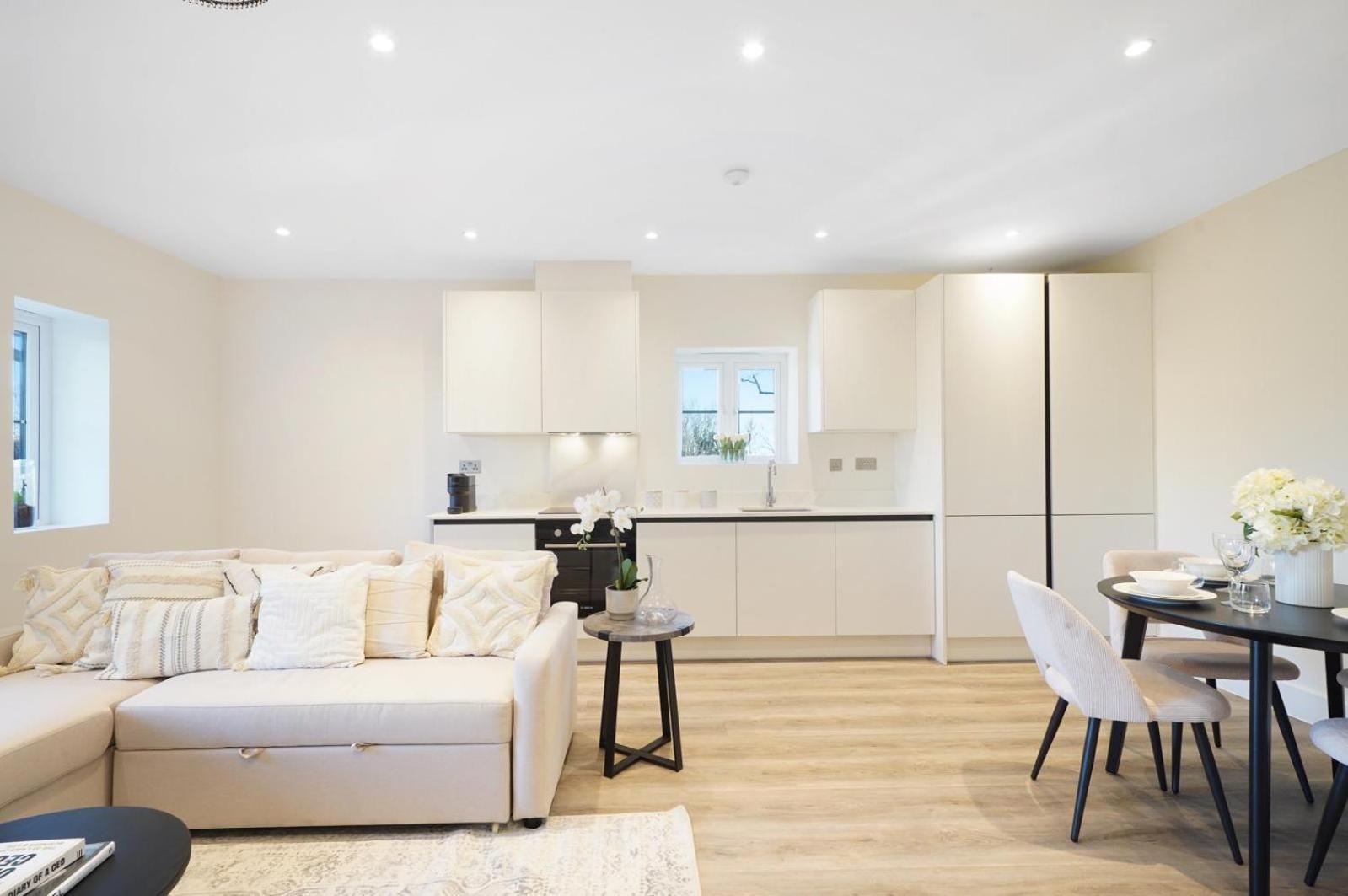 Apartment Hububb Beechwood Grove London