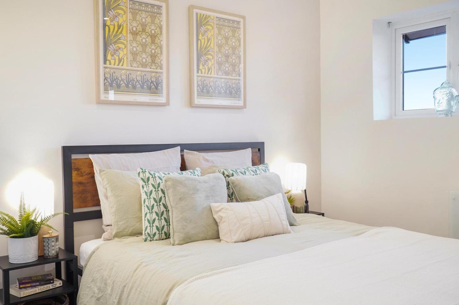 Hububb Beechwood Grove Apartment London