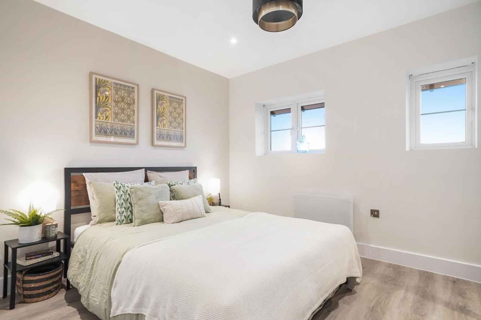 Hububb Beechwood Grove Apartment London