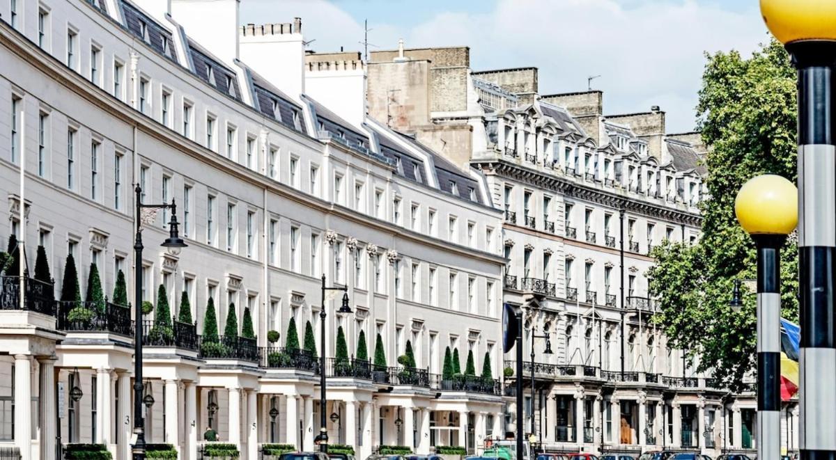 Timeless Hyde Park Maisonette, 3br, 2ba And Lounge Apartment *