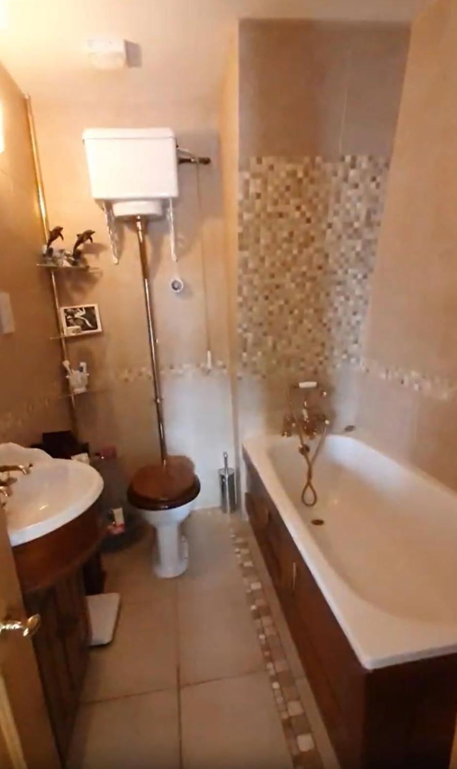 Apartment Blue Heights London
