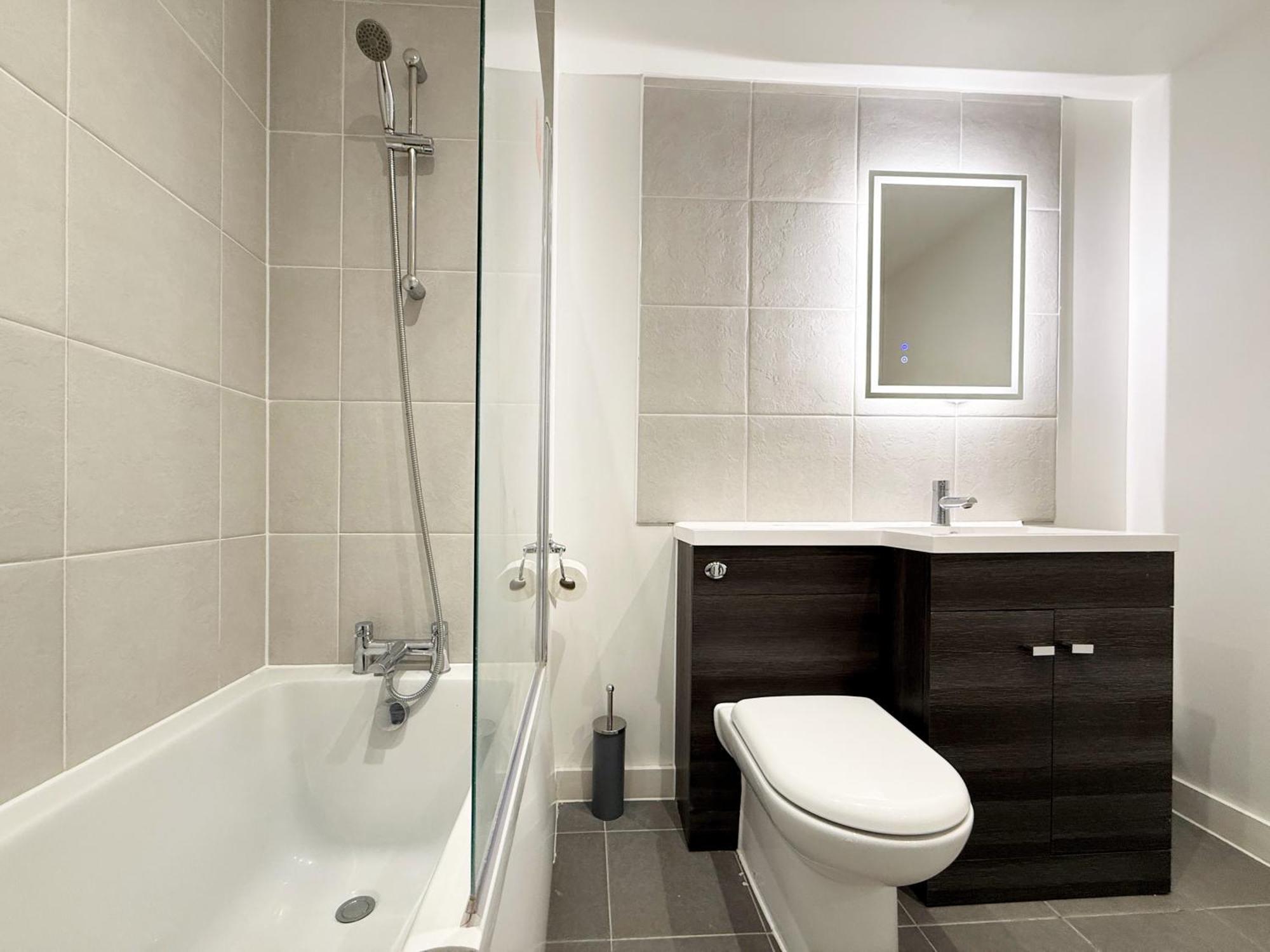 Ellie Place In Woolwich - 3 Double Beds, Ideal For Families Apartment *