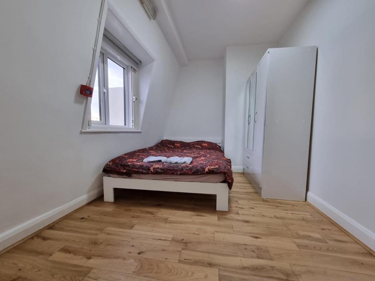 Boutique Contemporary Hyde Park Flat Apartment