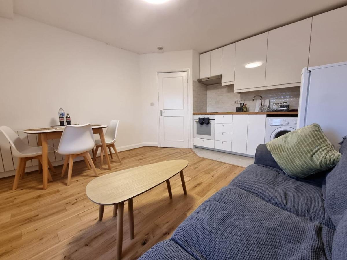 Boutique Contemporary Hyde Park Flat Apartment London