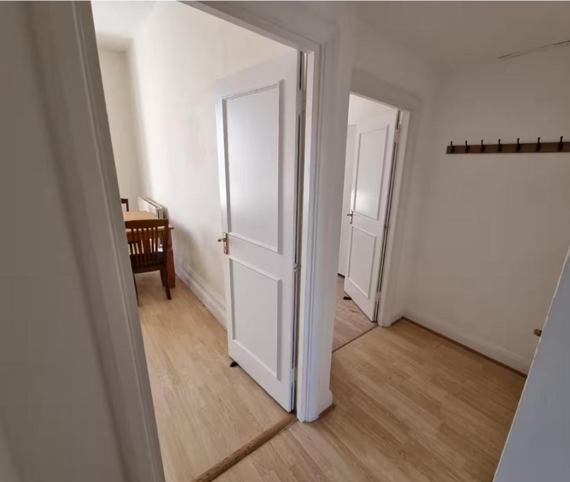 Apartment The Hyde Park Atelier - Bright & Spacious 2br *