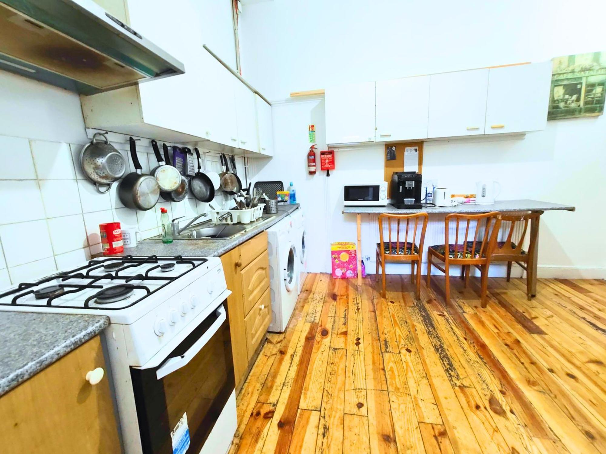 R1 Mezzanine Double Bed Balcony * London