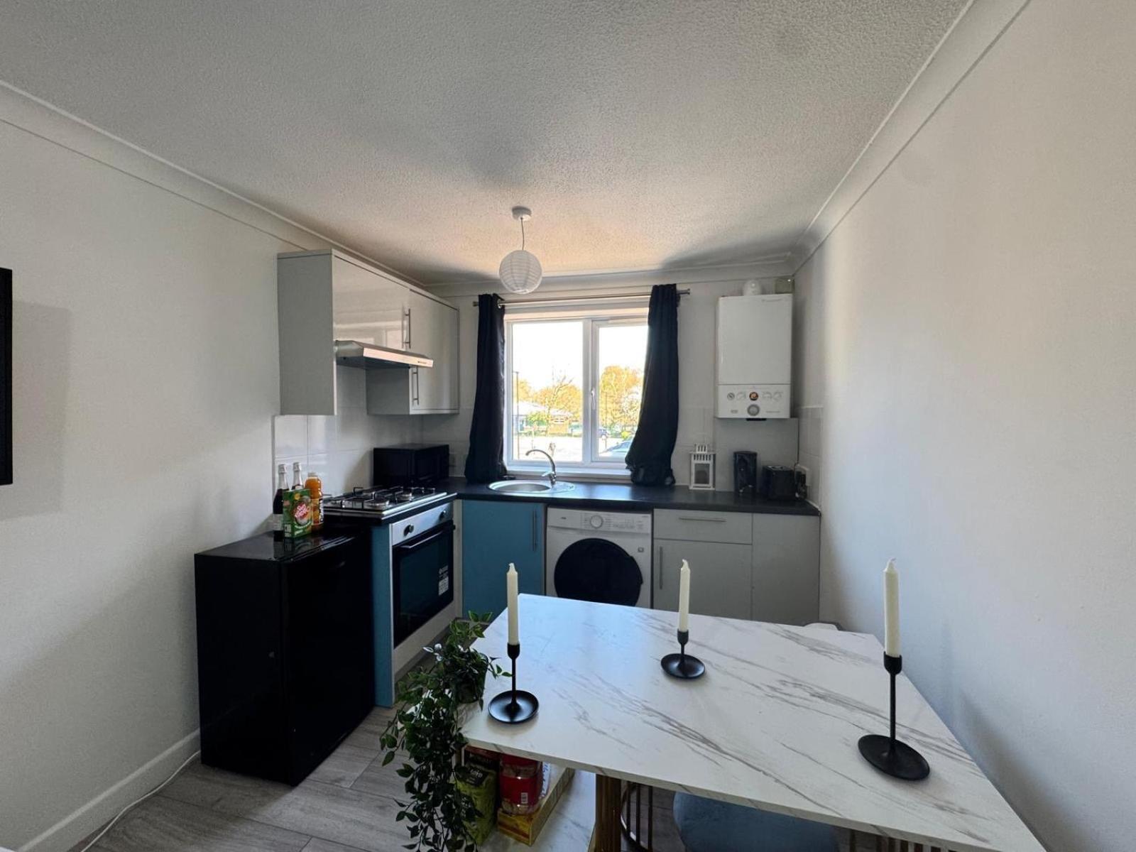 Apartment Charming Retreat London