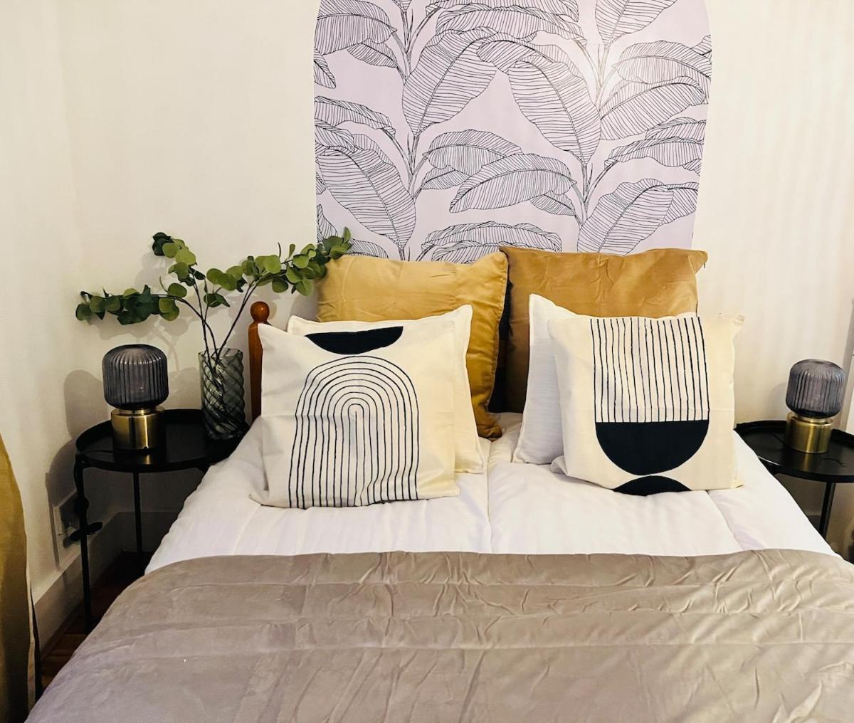 Kings Cross Apartment *