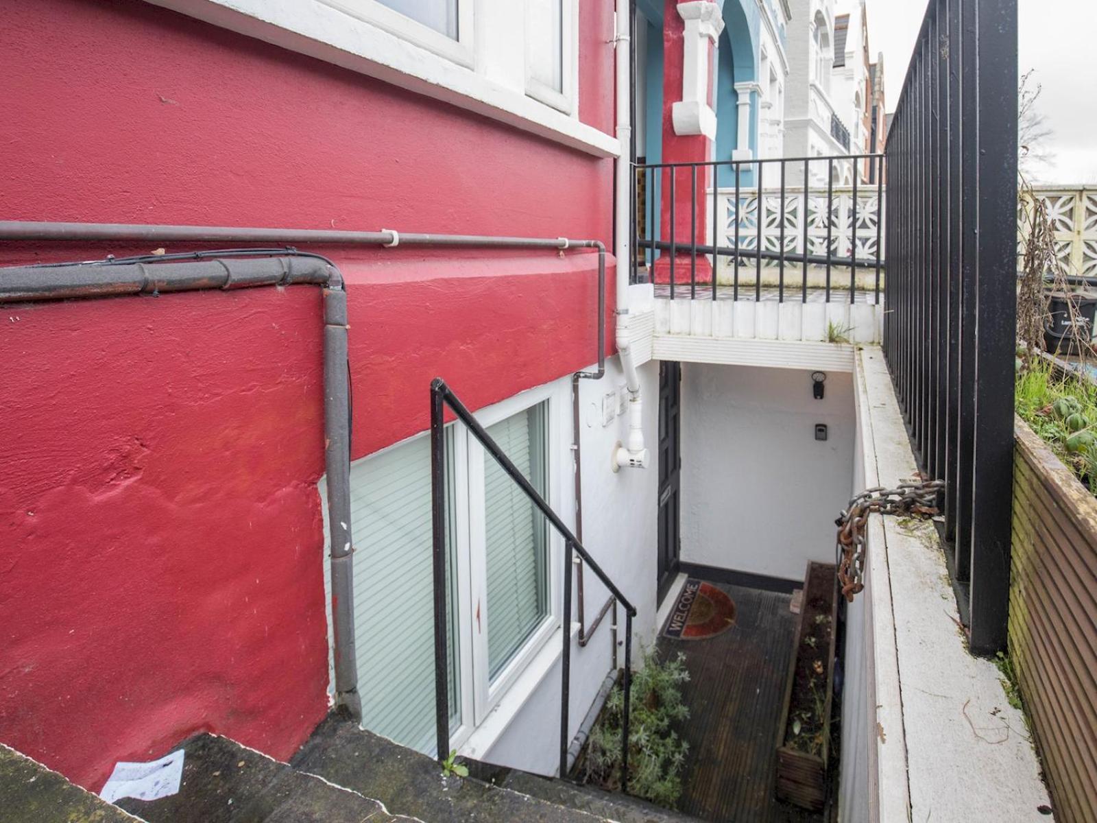 Apartment Pass The Keys Stylish Flat - 20 Mins From *