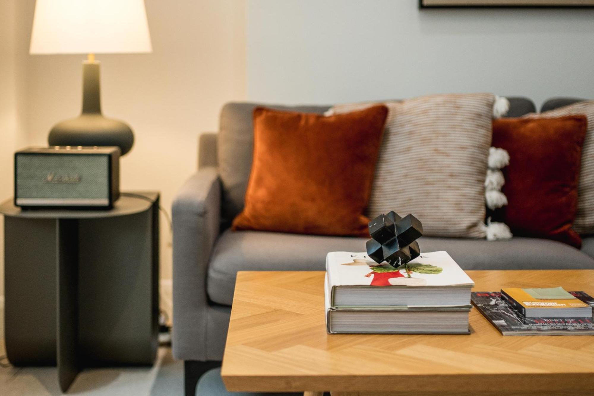 Marylebone High Street First Floor 3beds Apartment *