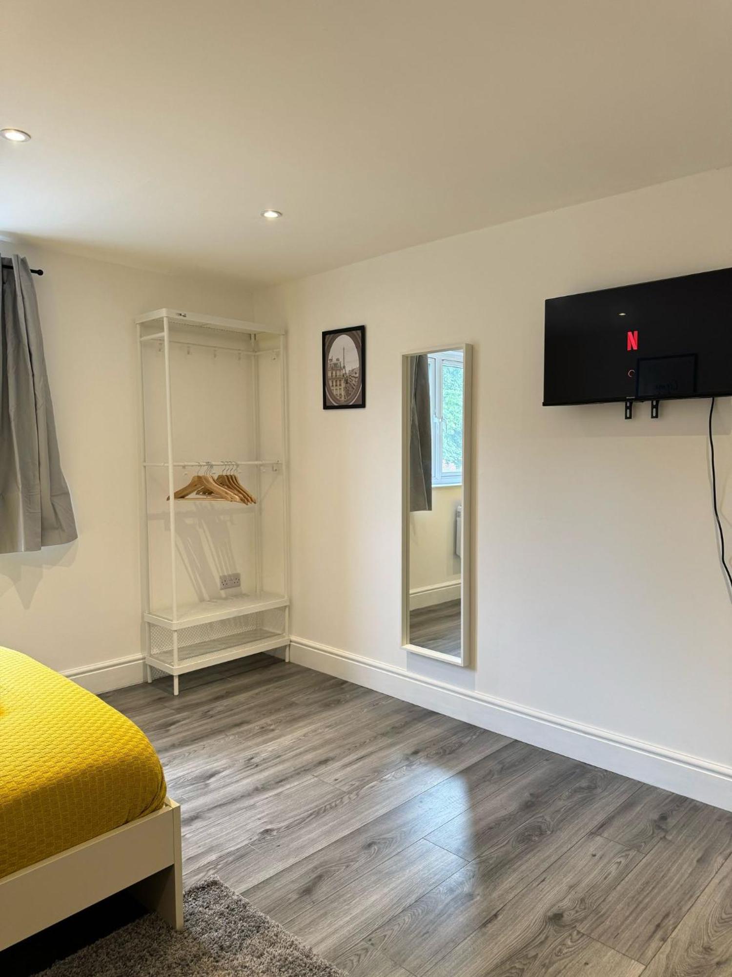 Stratford Park Guest house *