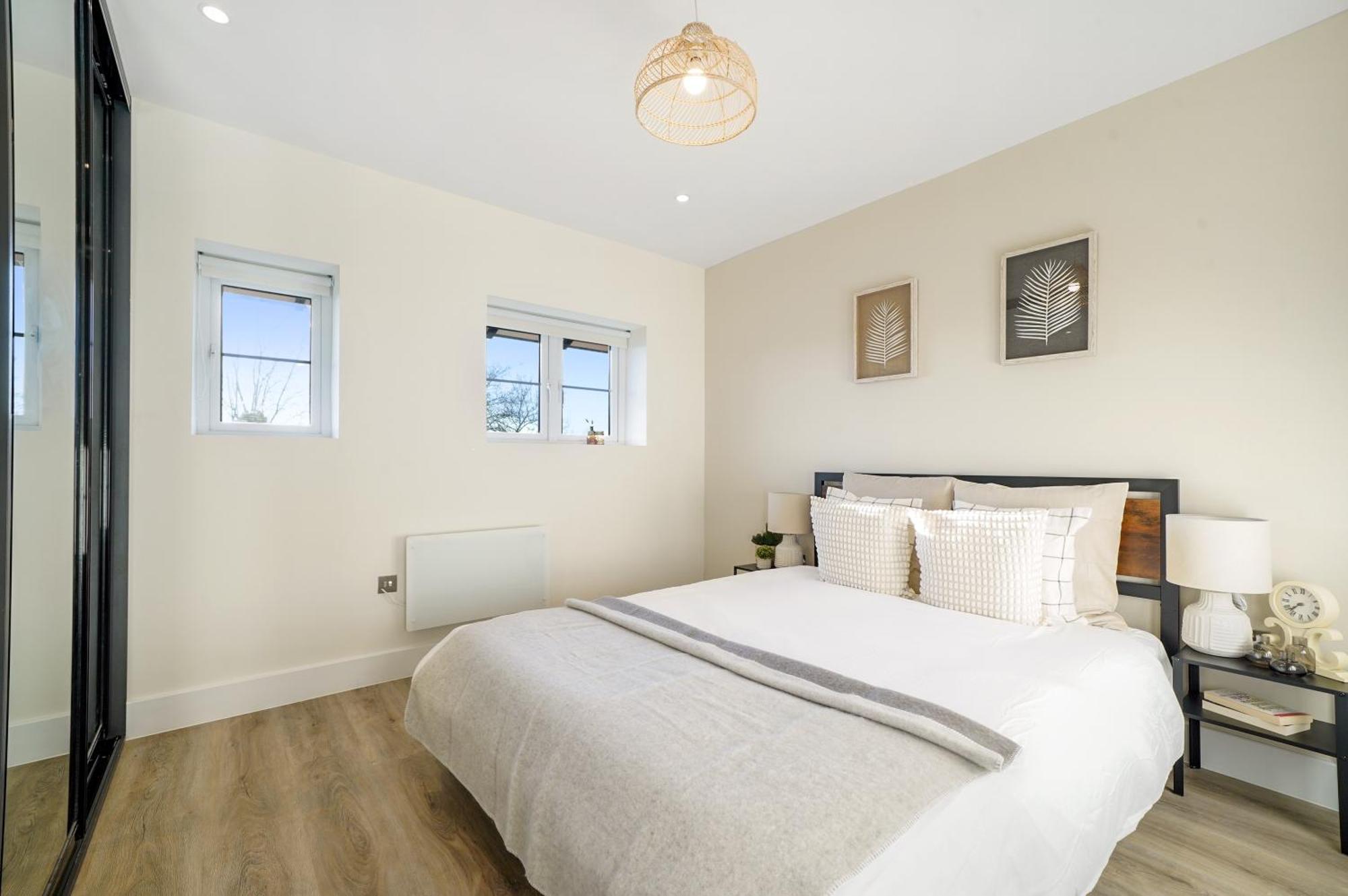 Hububb Beechwood Grove * London