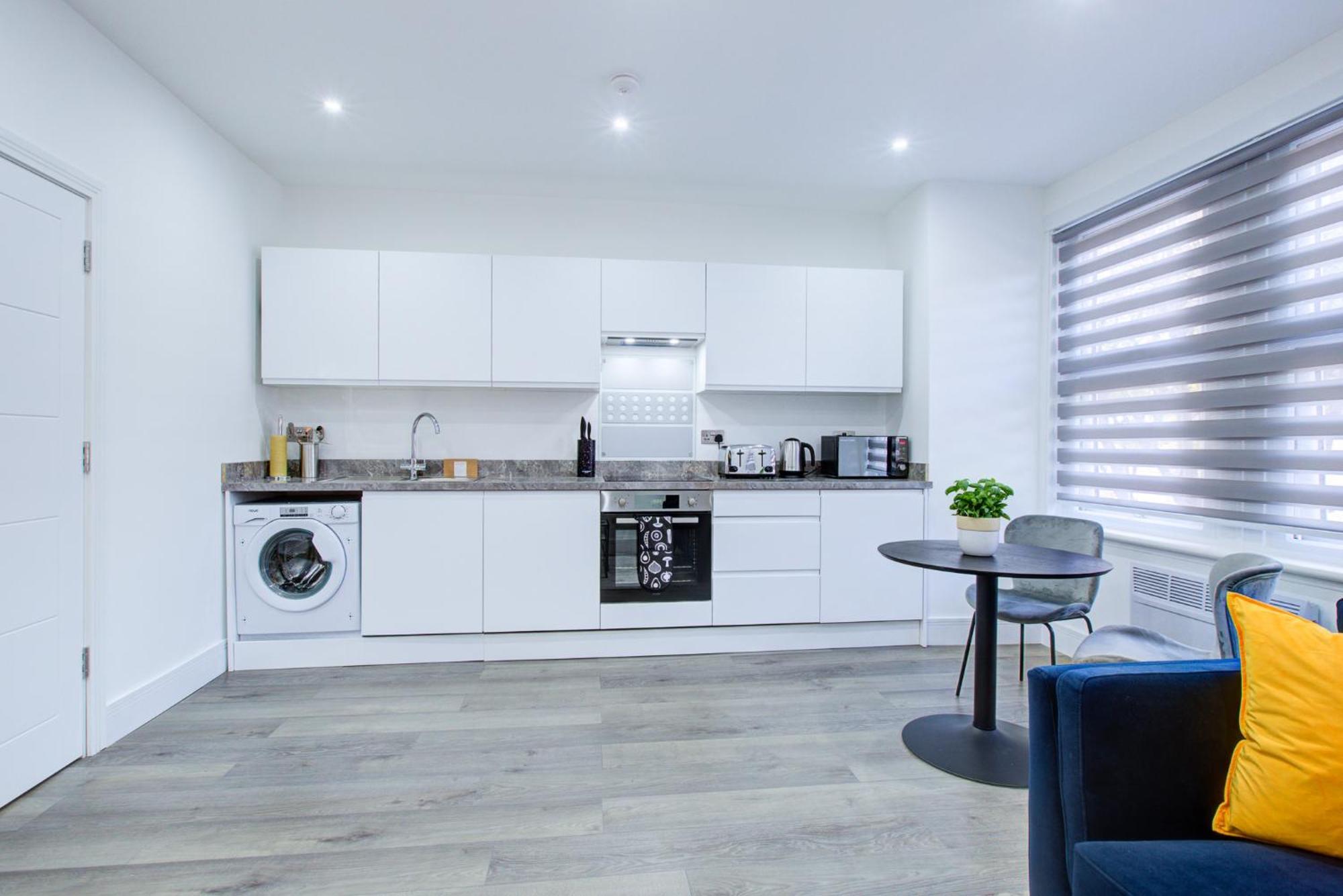 Hybrid Resi - Wandsworth Close To Clapham Apartment London