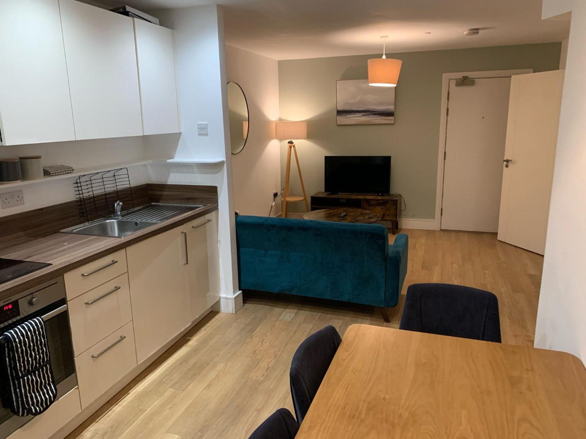 Apartment Modern Flat In Bromley By Bow *