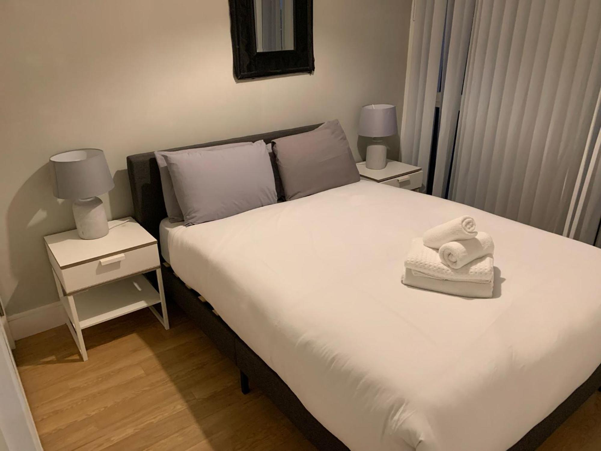 Apartment Modern Flat In Bromley By Bow London